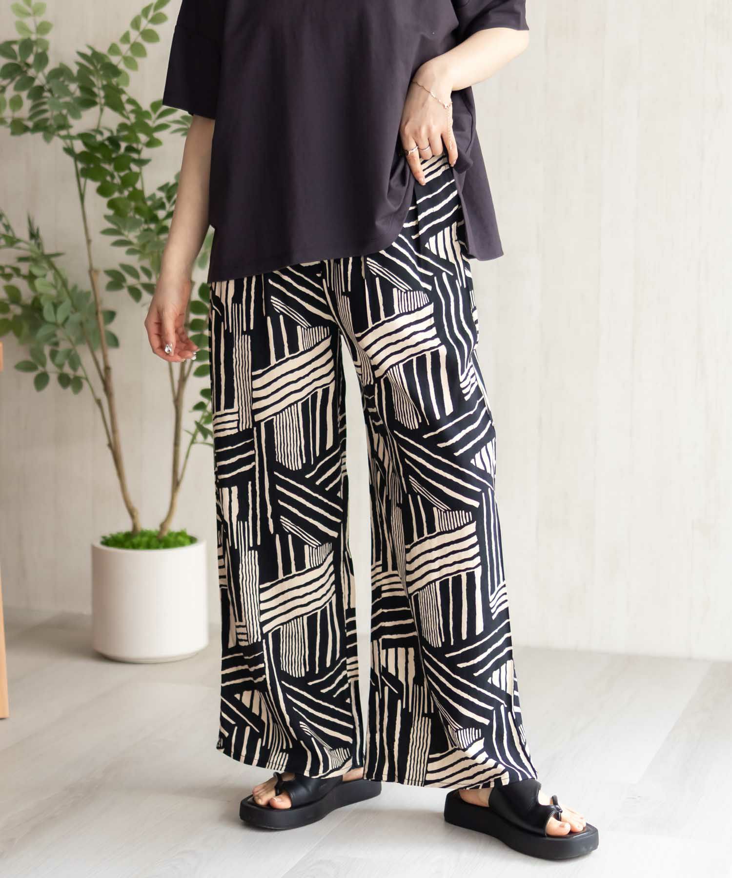 Howdy Marie  インドファブリック 総柄ワイドパンツ レディース商品画像-2