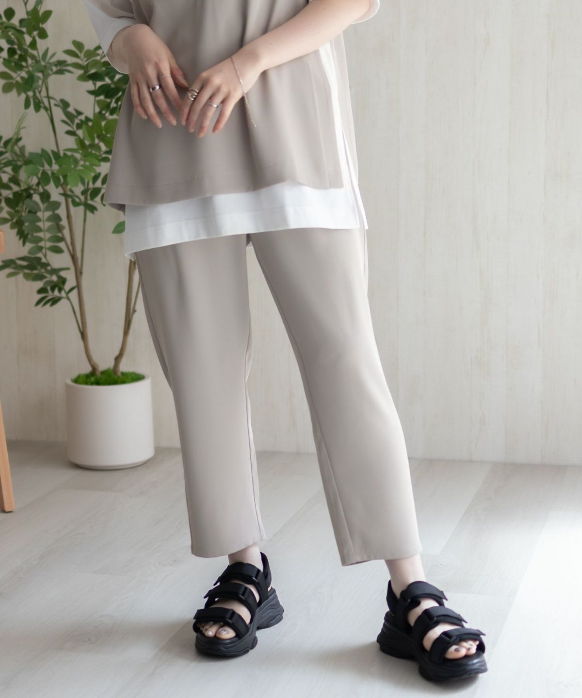 HusHusH 冷感テーパードパンツ レディース