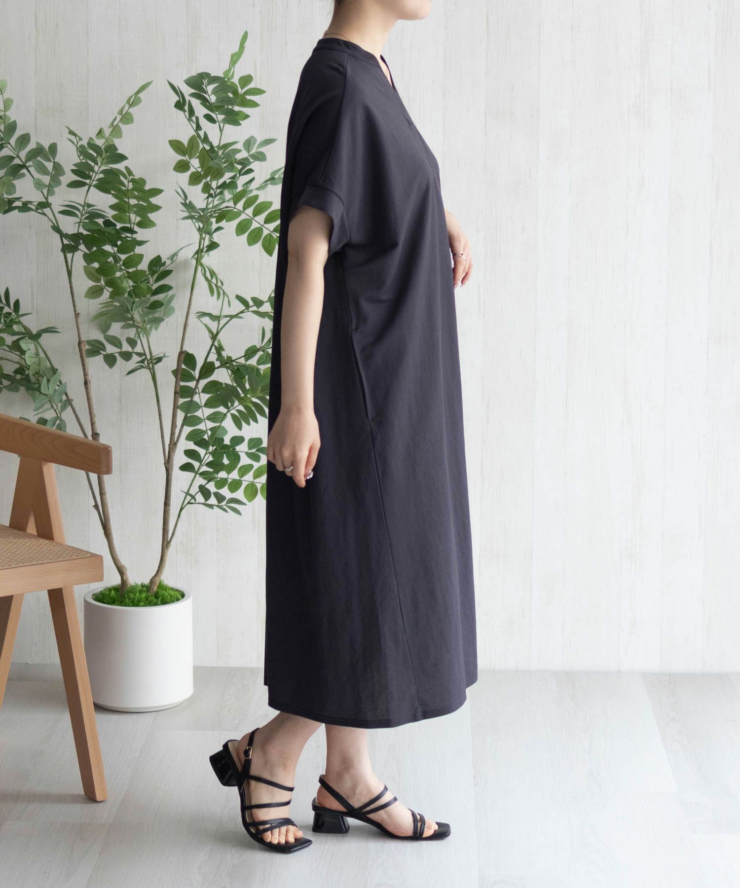 nAvy SARARI スキッパーロングワンピース レディース