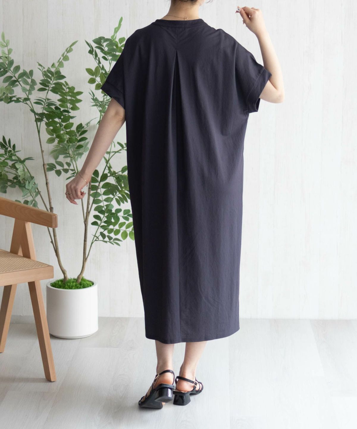 nAvy SARARI スキッパーロングワンピース レディース