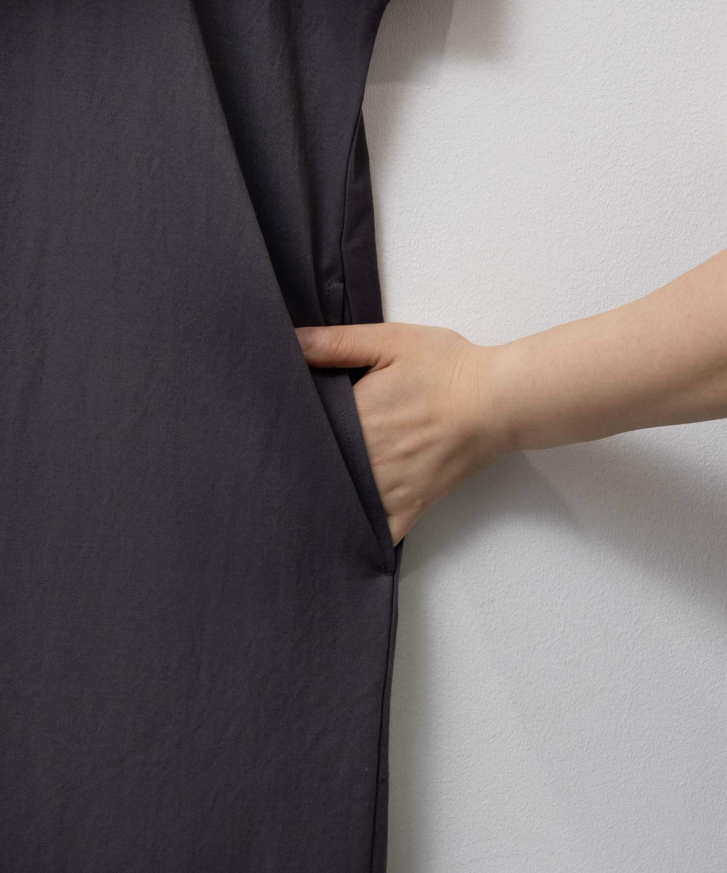 nAvy SARARI スキッパーロングワンピース レディース