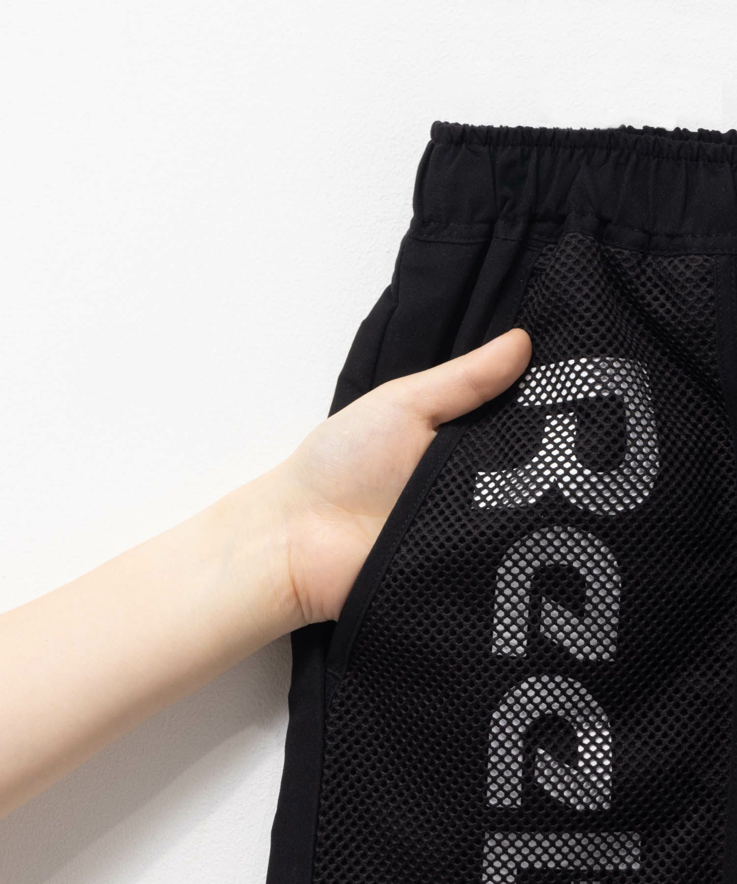 Reebok  メッシュポケットショートパンツ メンズ商品画像-9