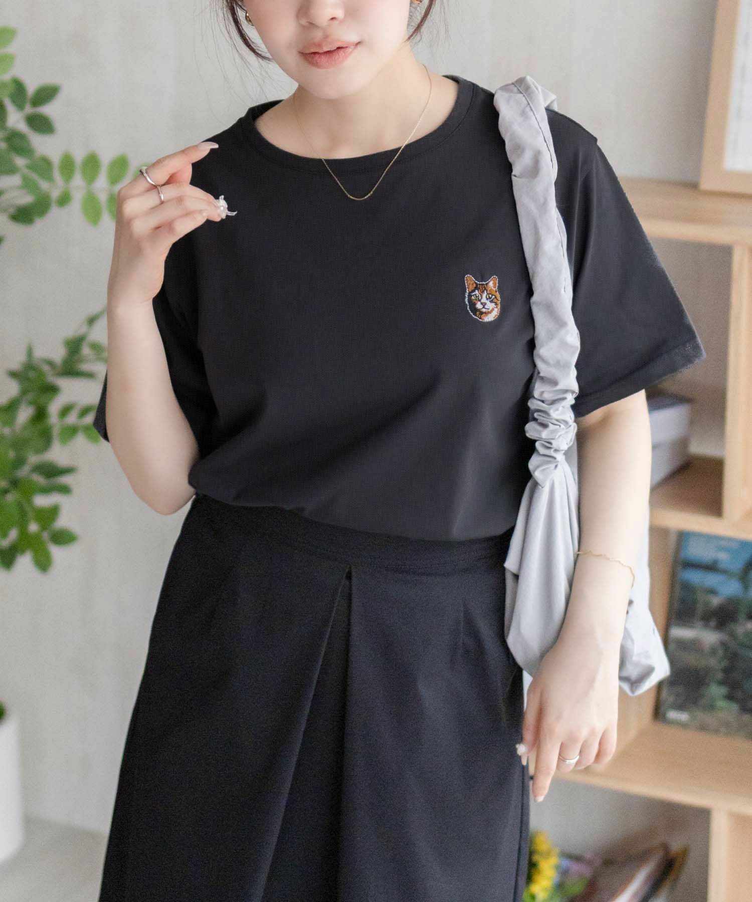 nAvy  ネコ刺繍Tシャツ レディース メール便 対応商品商品サムネイル-7