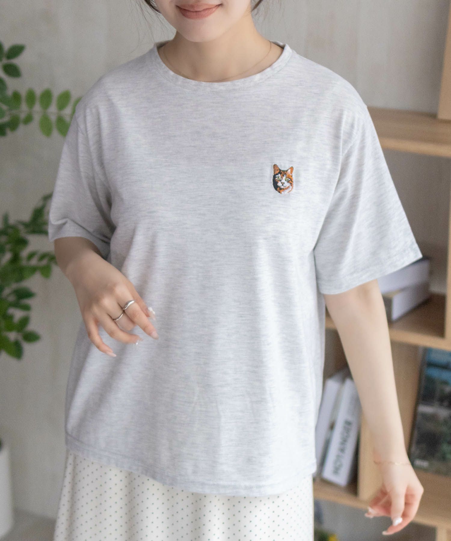 nAvy  ネコ刺繍Tシャツ レディース メール便 対応商品商品画像-14