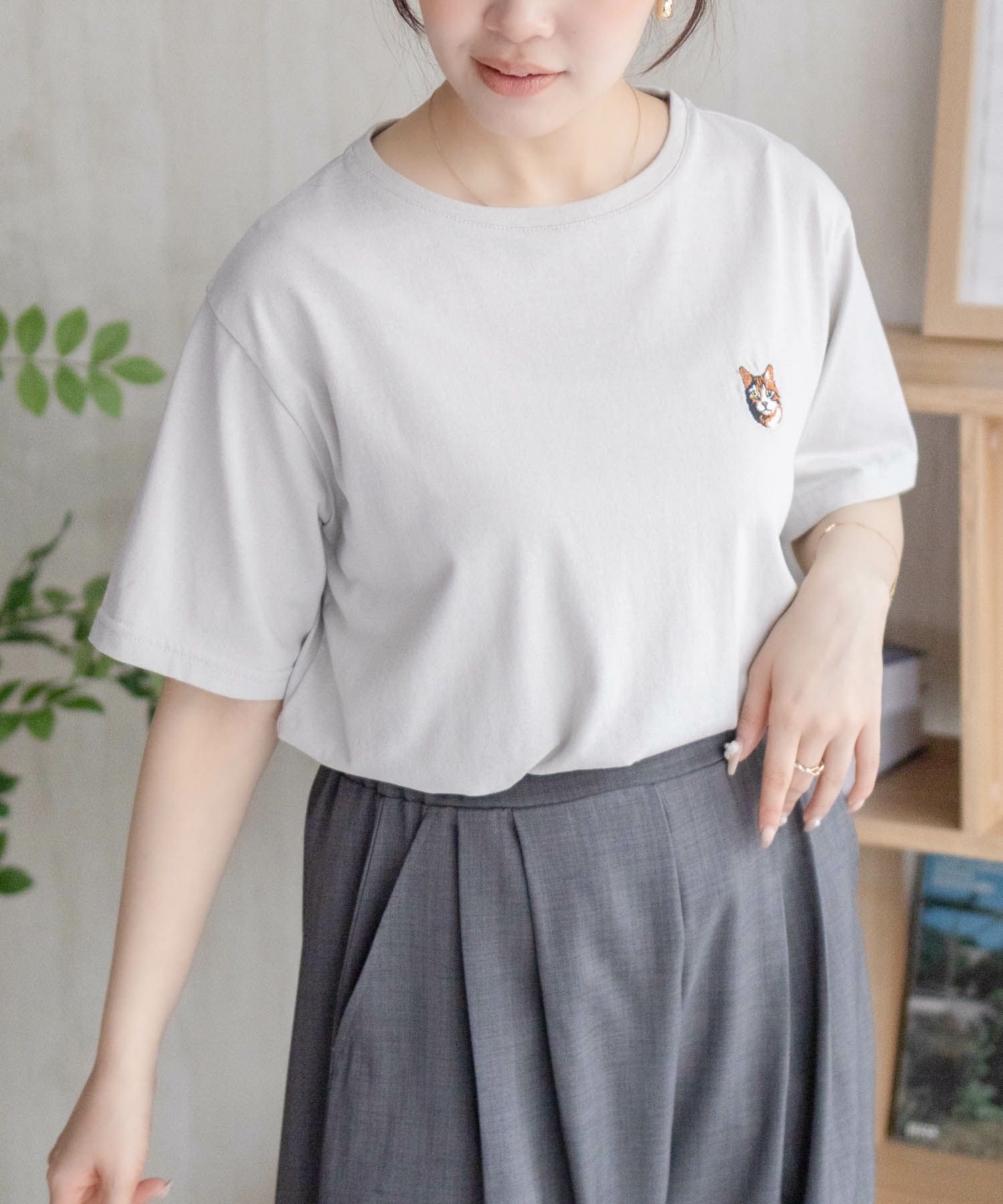 nAvy  ネコ刺繍Tシャツ レディース メール便 対応商品商品サムネイル-18