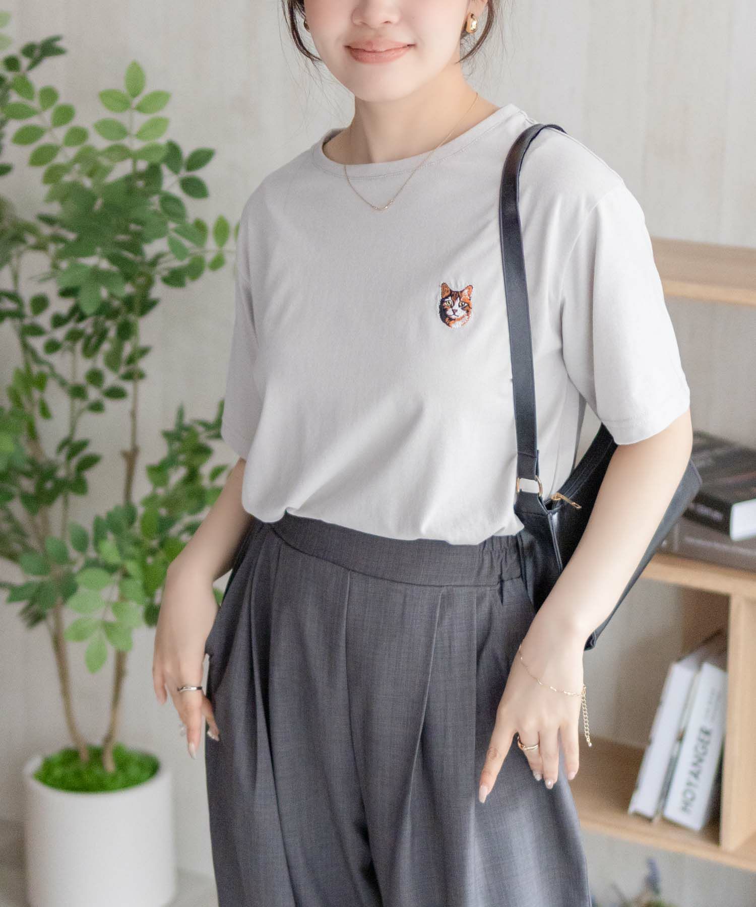 nAvy  ネコ刺繍Tシャツ レディース メール便 対応商品商品画像-19