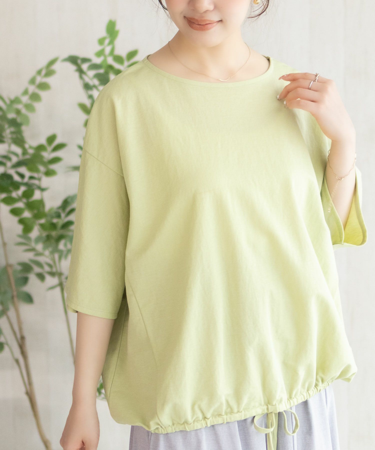 nAvy SARARI 裾スピンドルTシャツ レディース メール便 対応商品商品画像-15