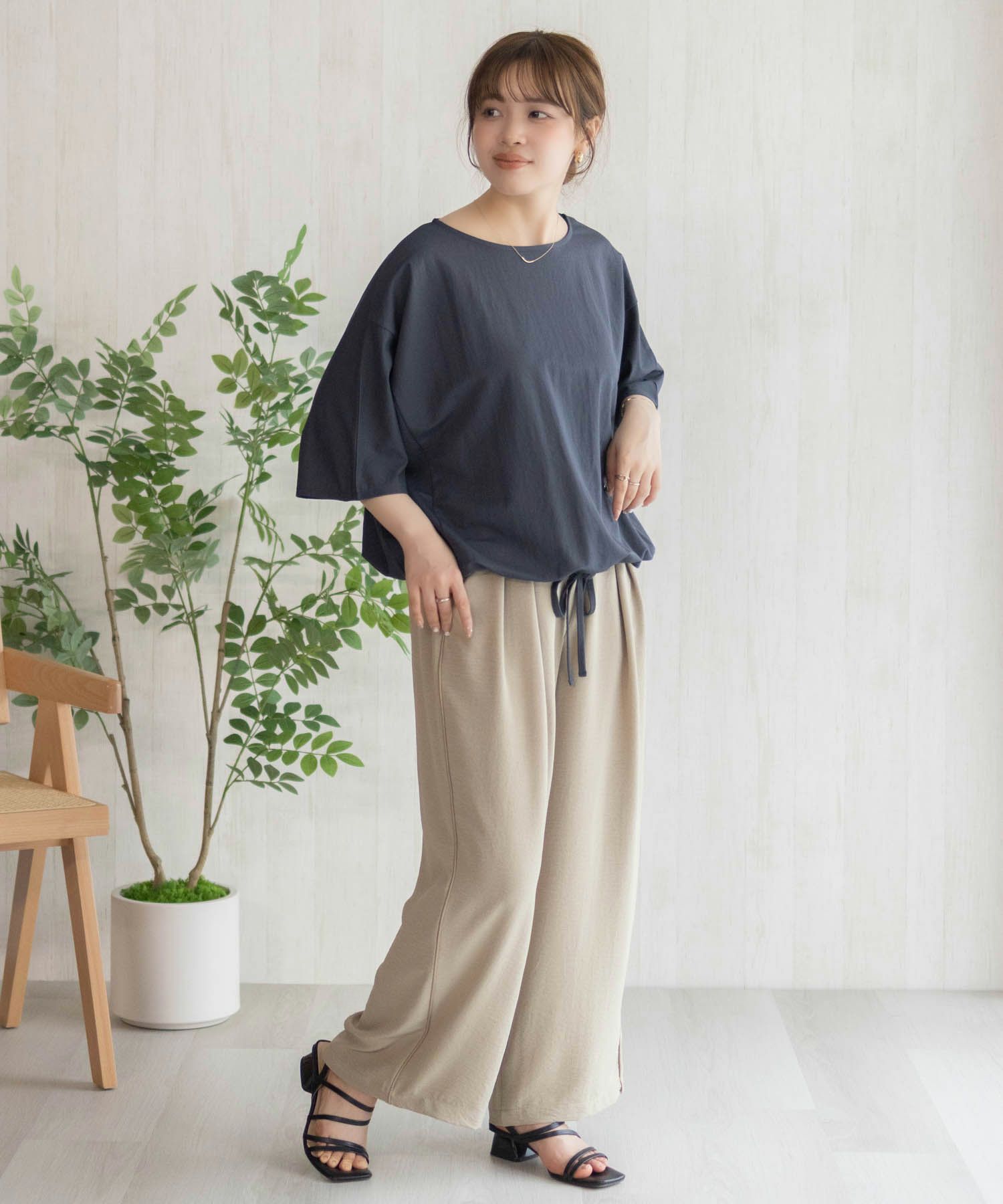 nAvy SARARI 裾スピンドルTシャツ レディース ネコポス 対応商品
