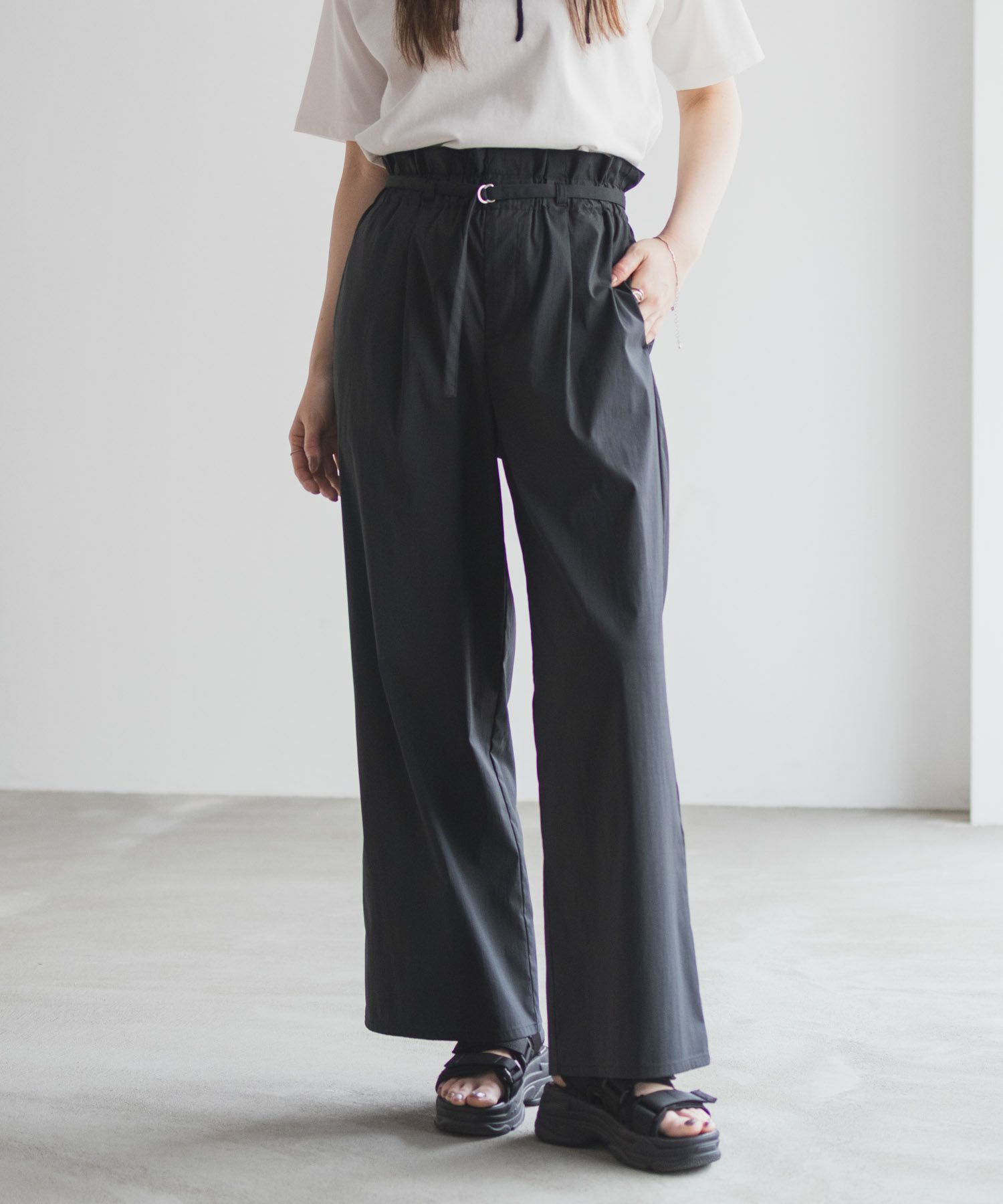 nAvy  SARARI ベルト付きハイウエストパンツ レディース商品サムネイル-4