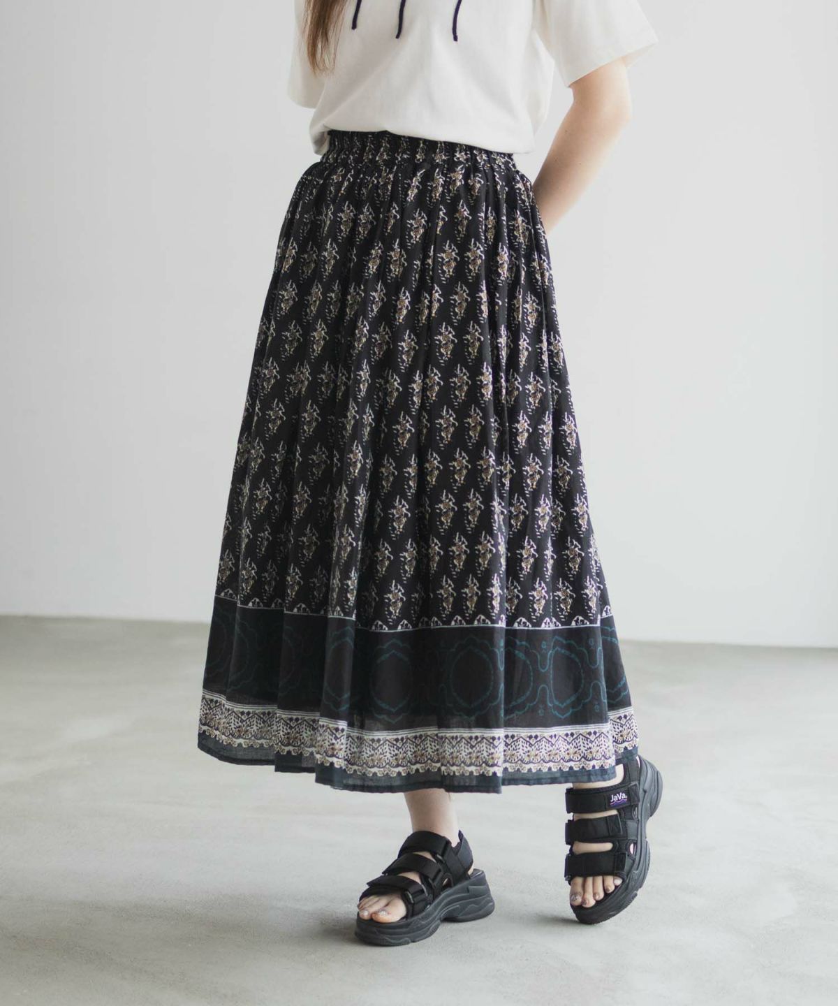 Howdy Marie インドファブリック 綿ボイル総柄スカート レディース