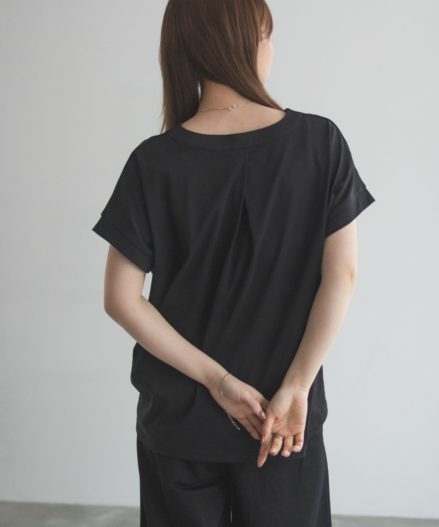 nAvy SARARI 裾タックプルオーバー レディース ネコポス 対応商品