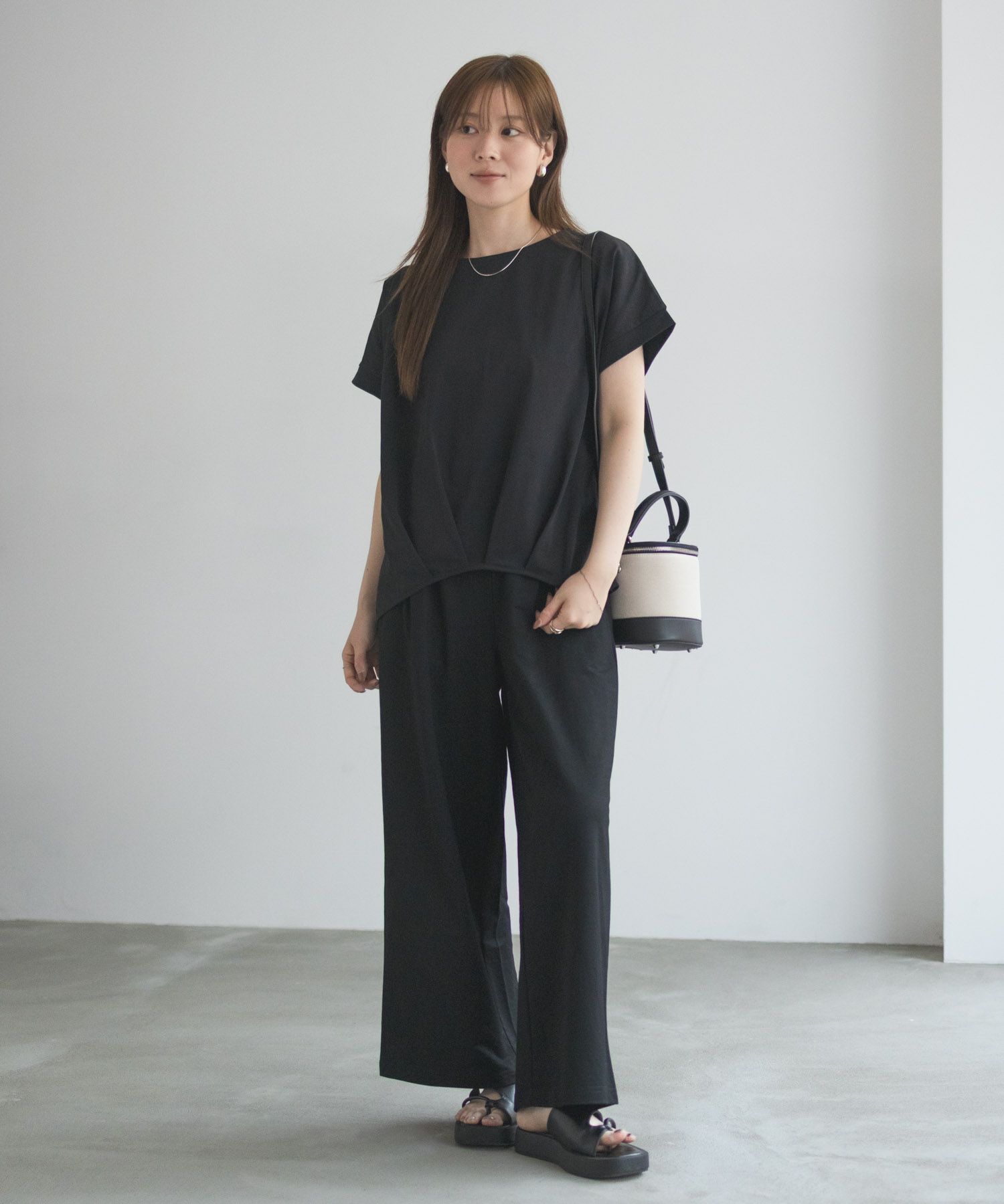 nAvy SARARI 裾タックプルオーバー レディース ネコポス 対応商品