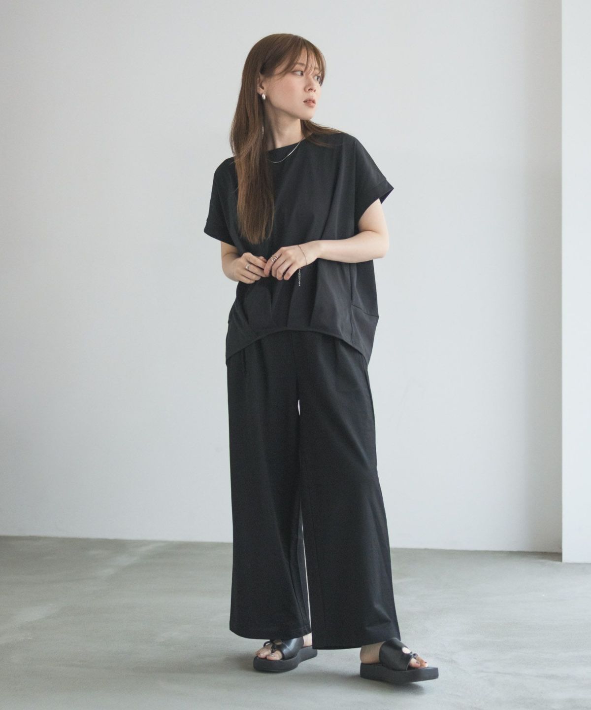 nAvy SARARI 裾タックプルオーバー レディース ネコポス 対応商品