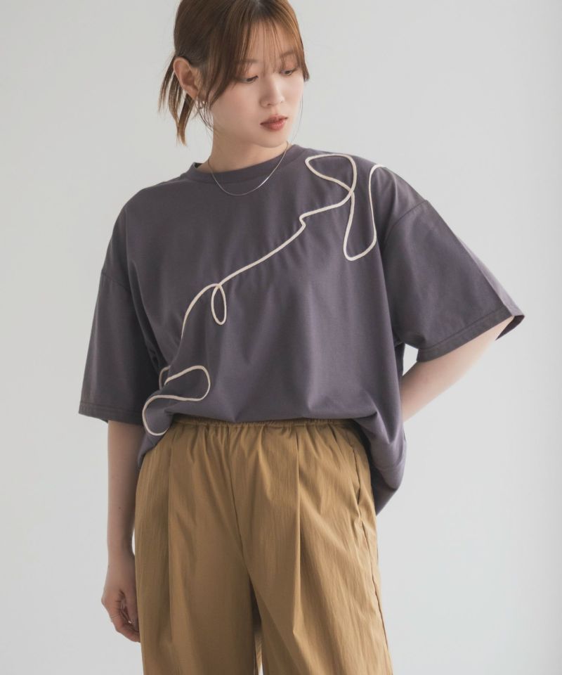 HusHusH  コード刺繍Tシャツ レディース メール便 対応商品商品画像-1