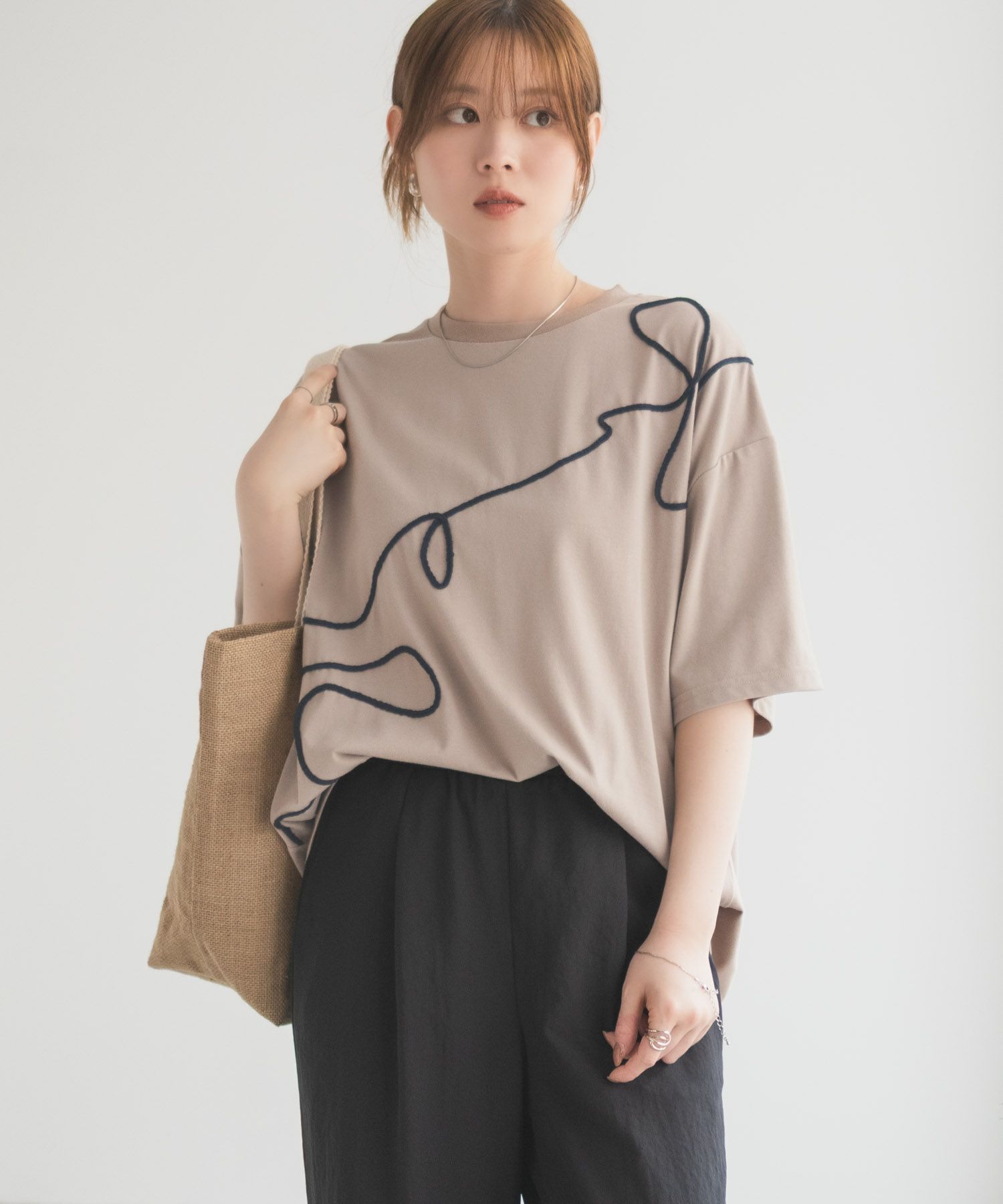 HusHusH コード刺繍Tシャツ レディース ネコポス 対応商品