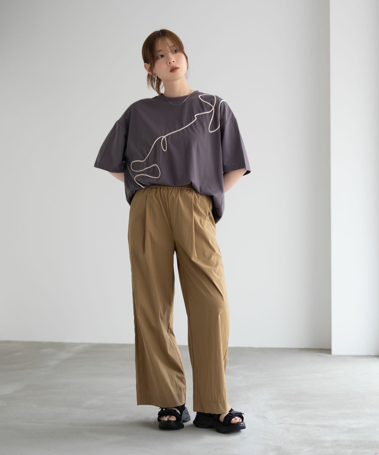 HusHusH コード刺繍Tシャツ レディース メール便 対応商品商品画像-30