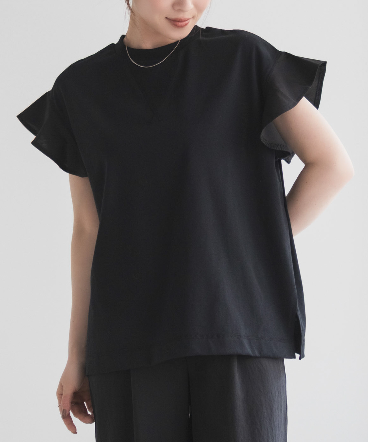 HusHusH 布帛フリルTシャツ レディース メール便 対応商品商品画像-1