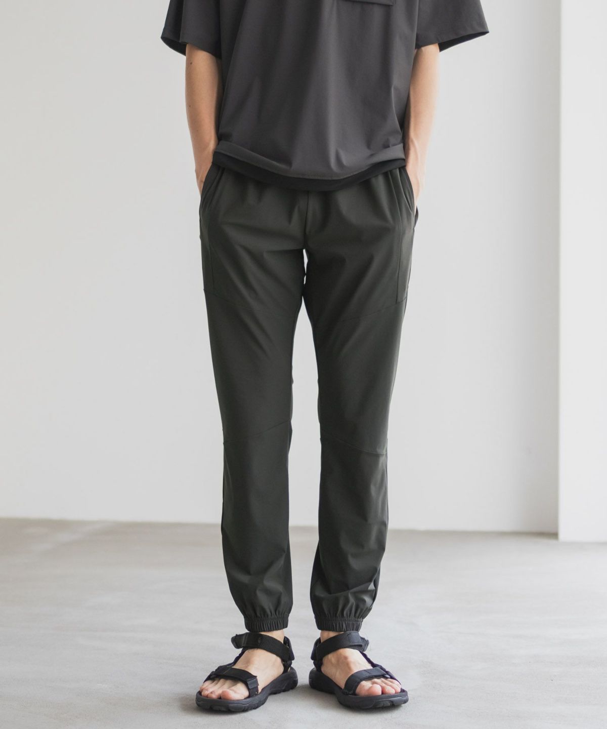 NAVY SARARI 極冷ジョガーパンツ メンズ