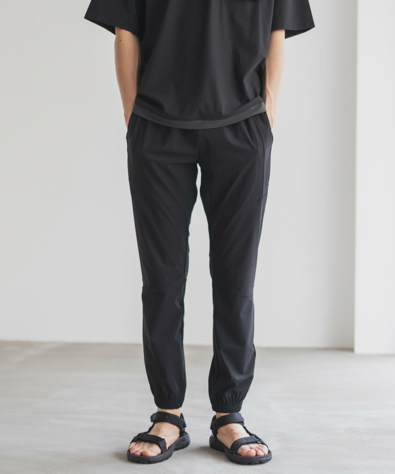 NAVY  SARARI 極冷ジョガーパンツ メンズ商品サムネイル-5