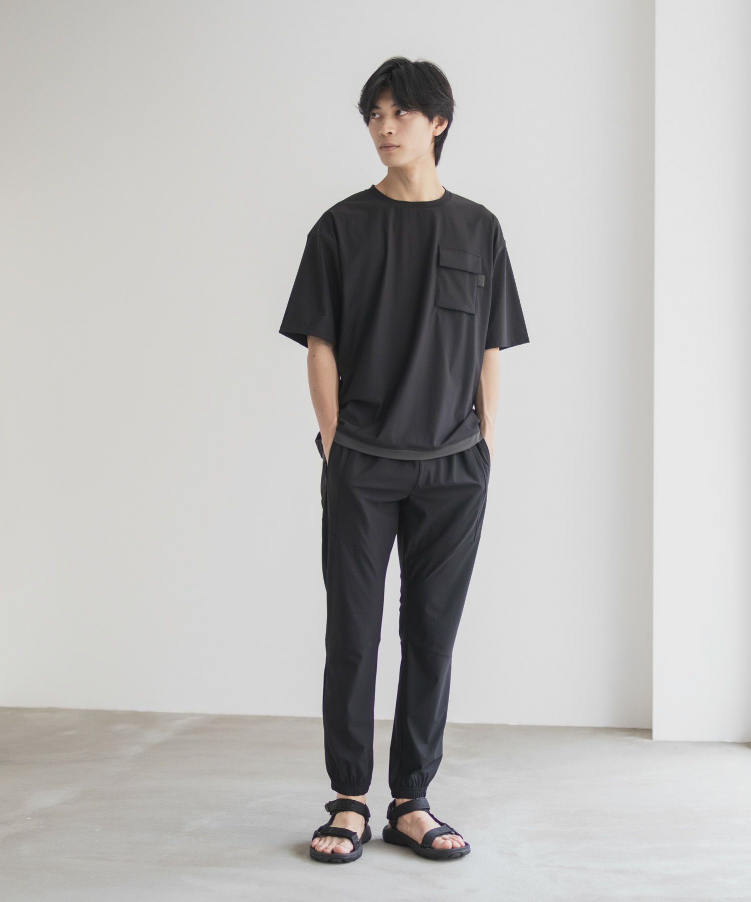 NAVY  SARARI 極冷ジョガーパンツ メンズ商品サムネイル-10