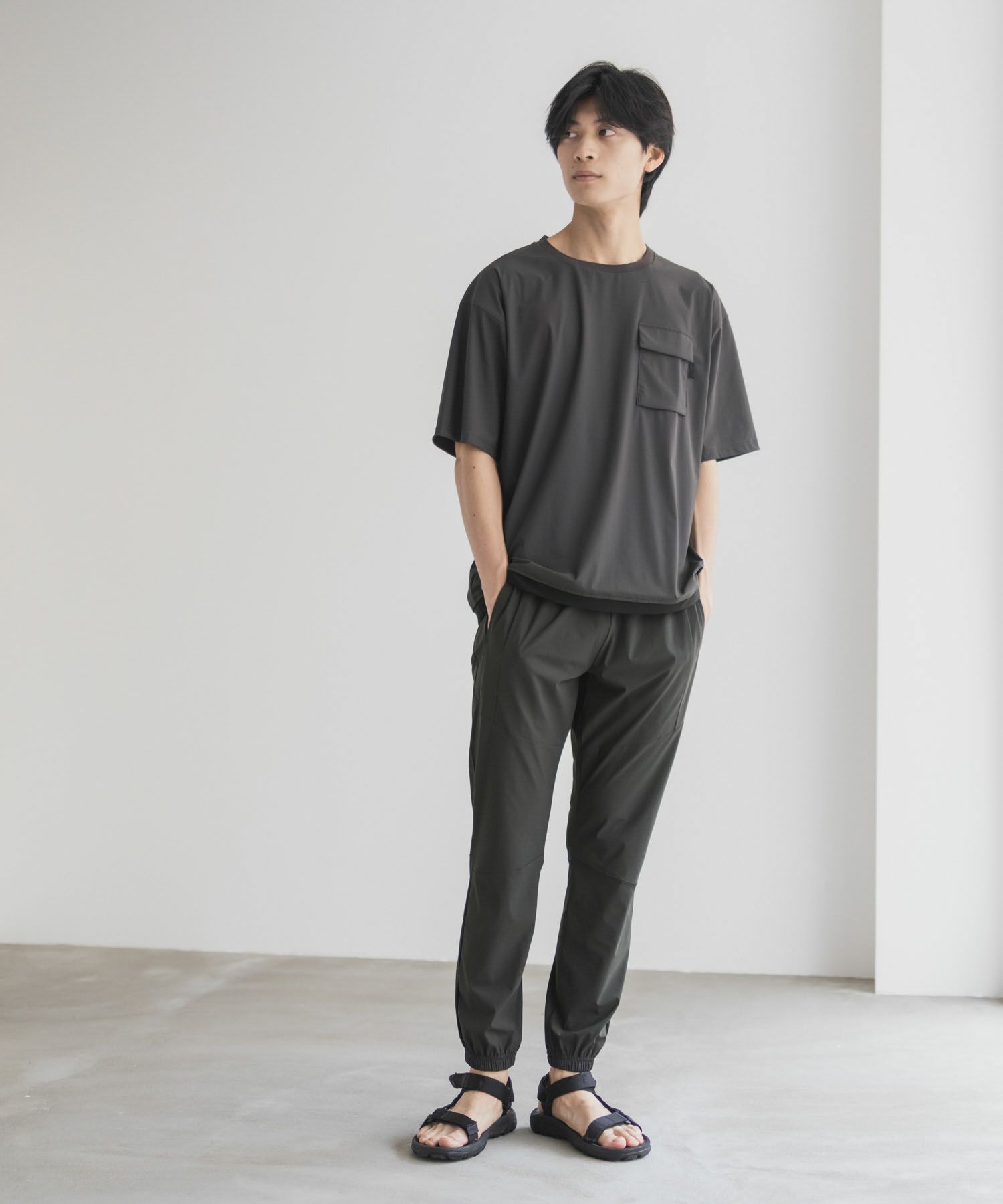 NAVY  SARARI 極冷ジョガーパンツ メンズ商品サムネイル-14