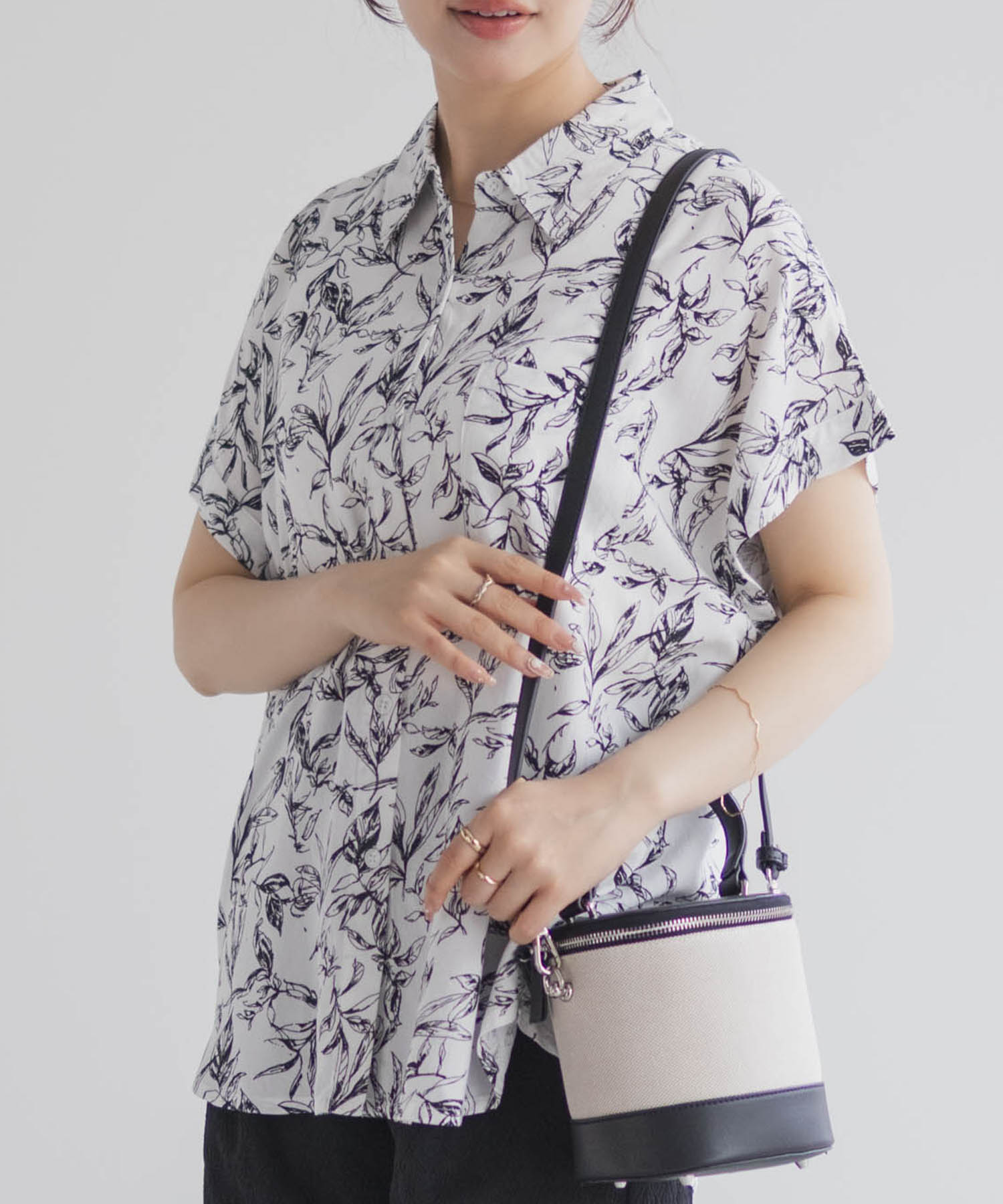 Howdy Marie インドファブリック 前開きフレンチスリーブシャツ レディース