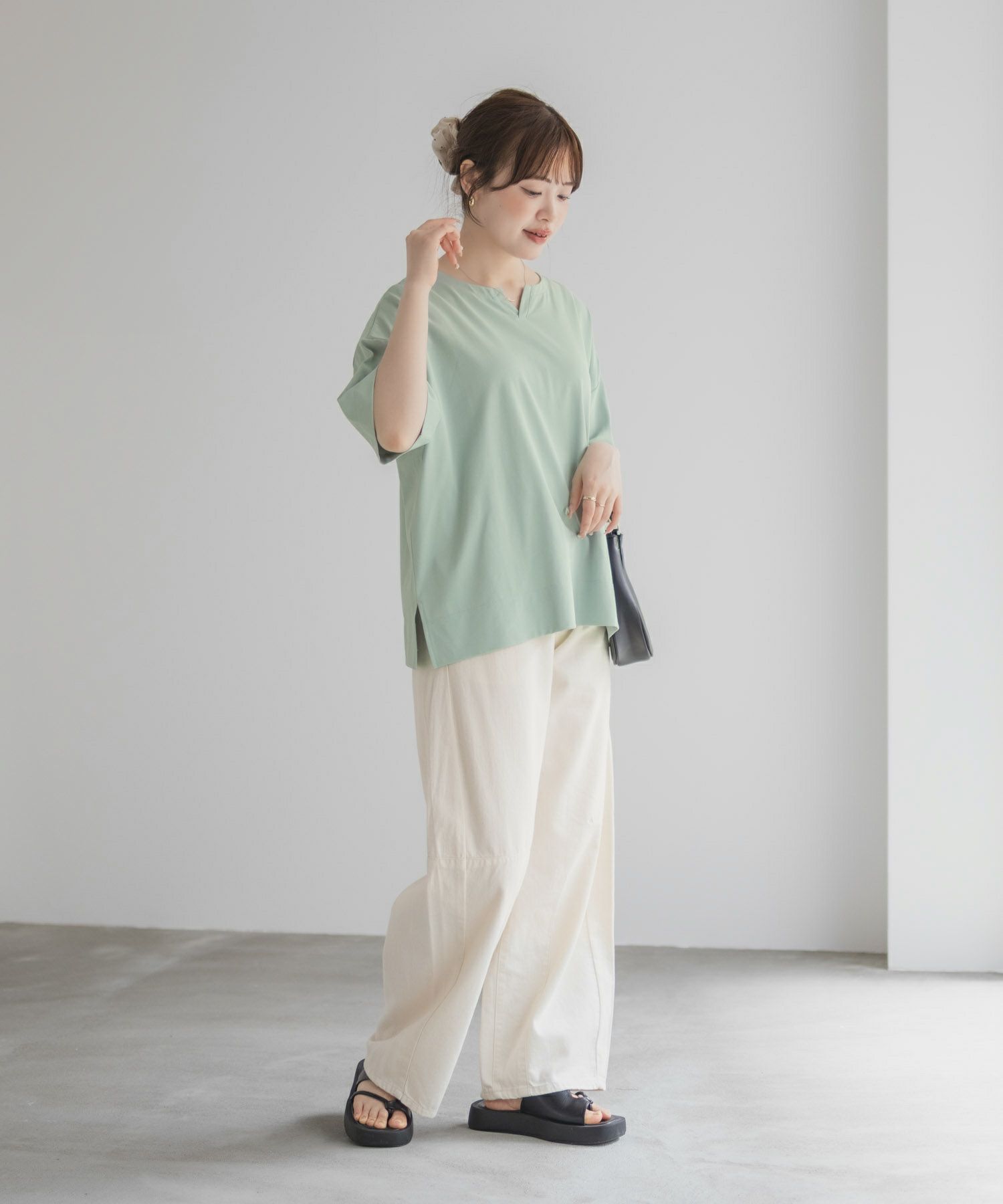 nAvy エブリーT 汗じみ軽減 キーネックTシャツ レディース ネコポス 対応商品