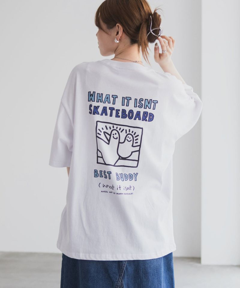 【BLAKELY】ロゴ入り アンフィットTシャツ What it isNt) ART BY MARK GONZALES Tシャツ メンズ