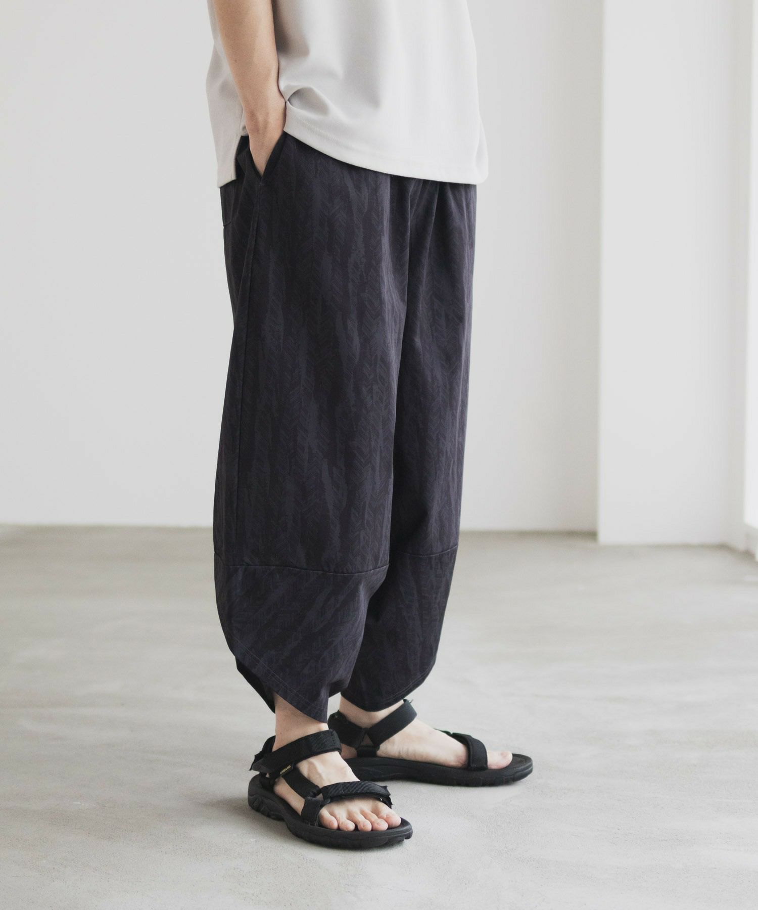 NAVY SARARI バルーンロングパンツ メンズ商品画像-11