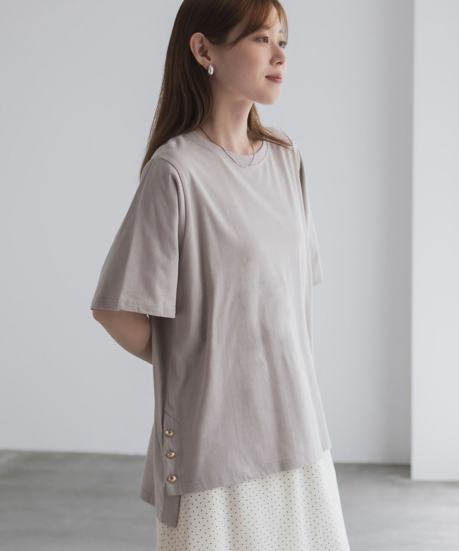 nAvy 裾ボタンオーバーTシャツ レディース ネコポス 対応商品