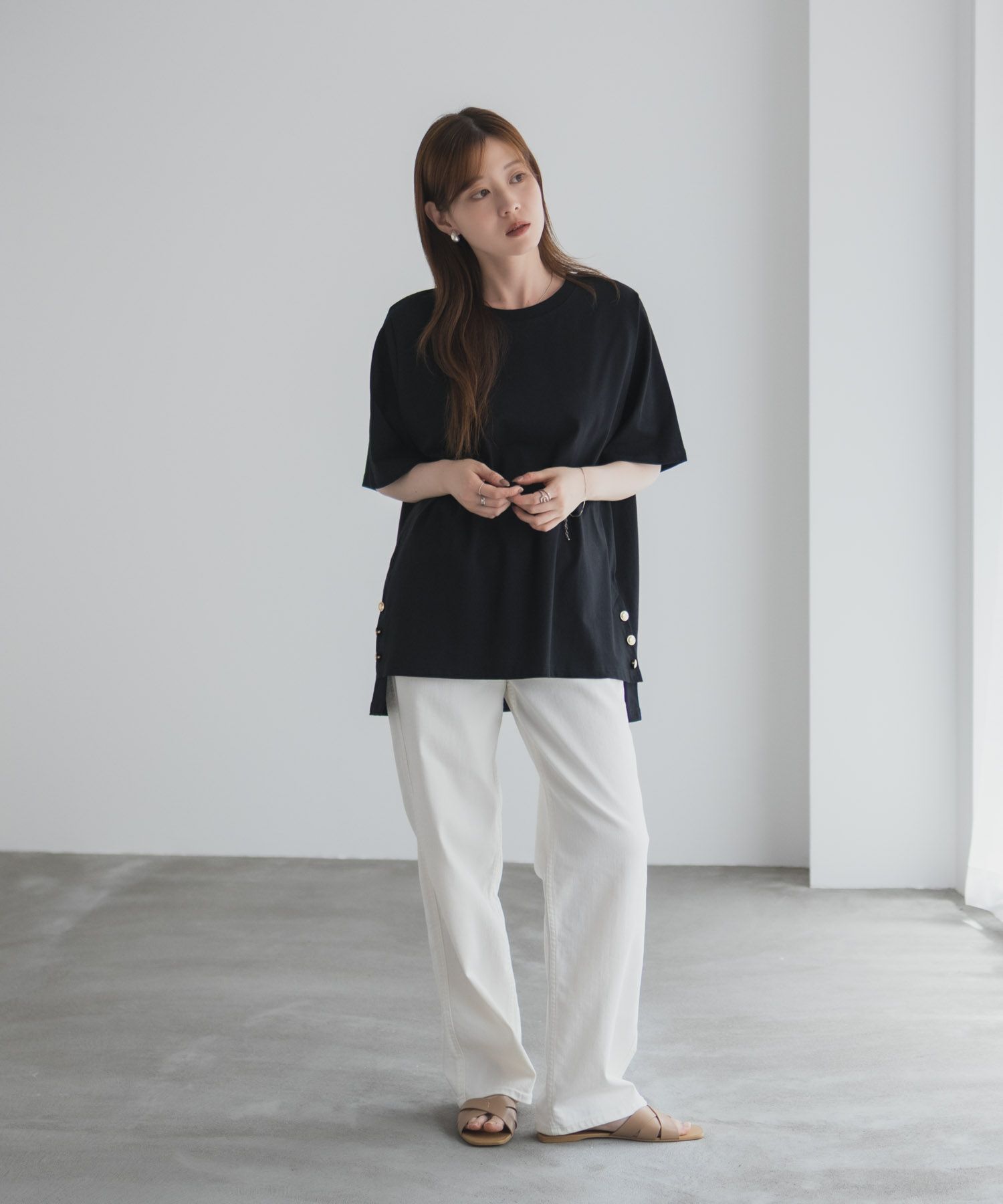 nAvy 裾ボタンオーバーTシャツ レディース メール便 対応商品商品画像-26