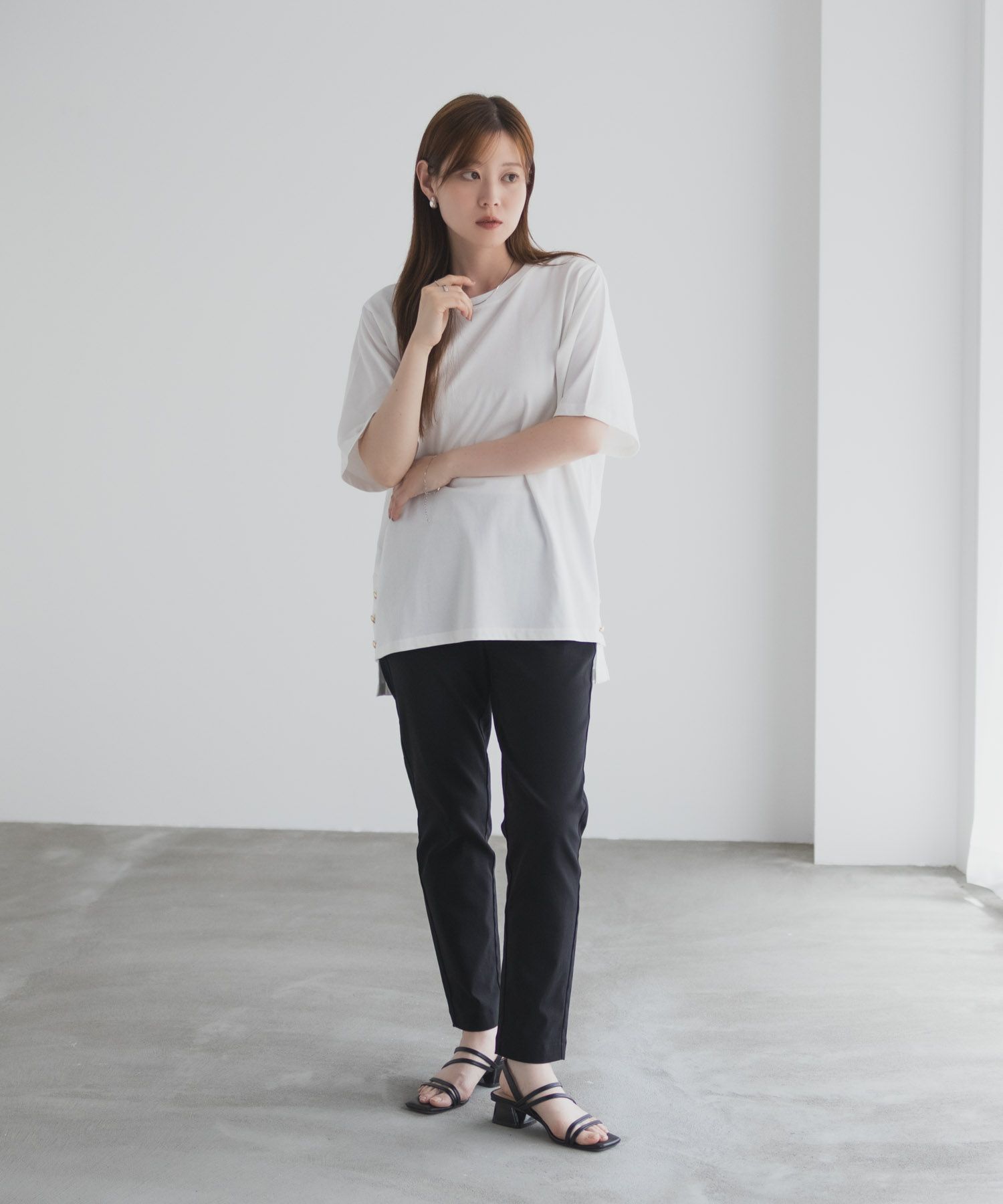 nAvy  裾ボタンオーバーTシャツ レディース メール便 対応商品商品画像-27