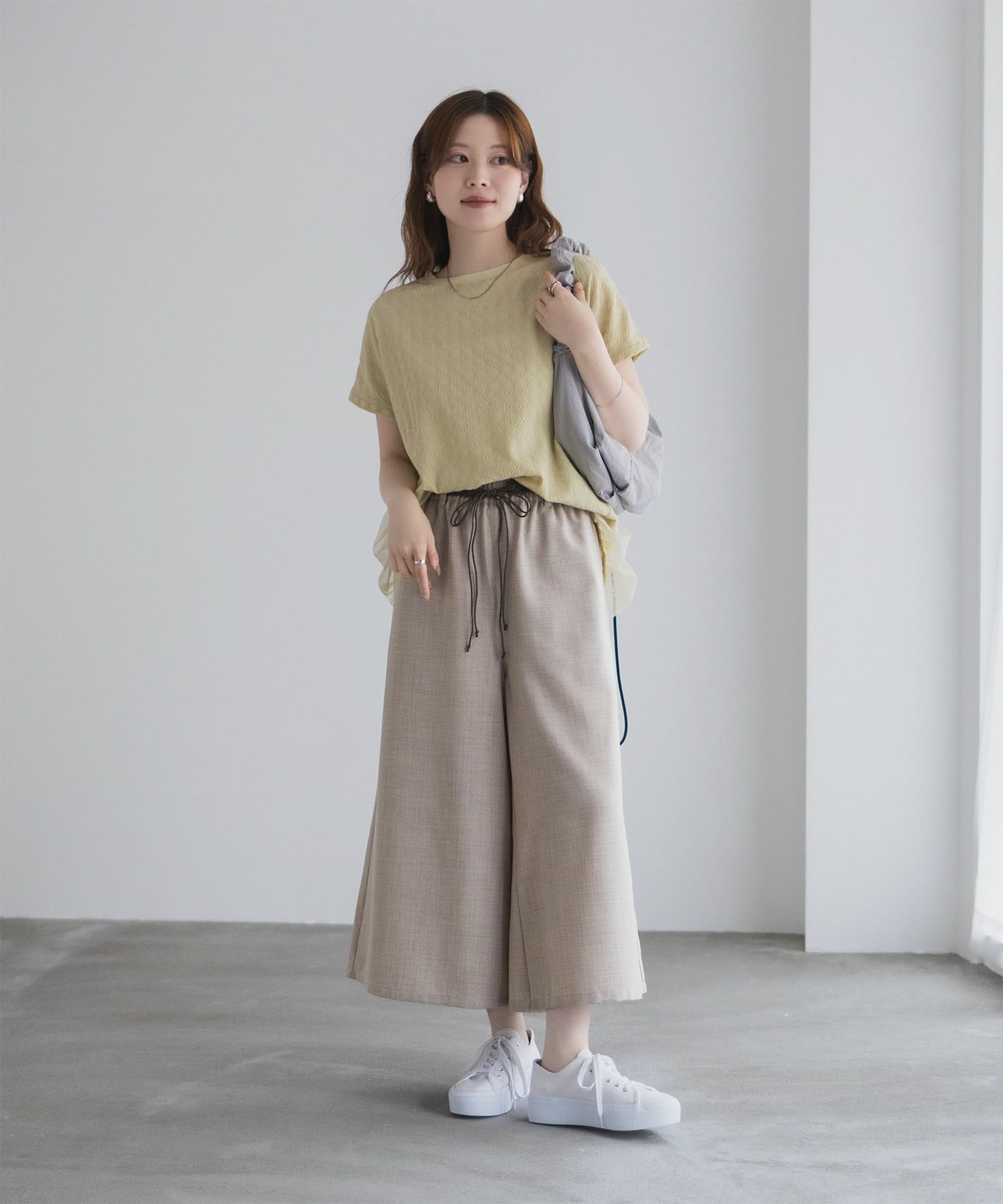 nAvy ベルト付きワイドクロップドパンツ レディース