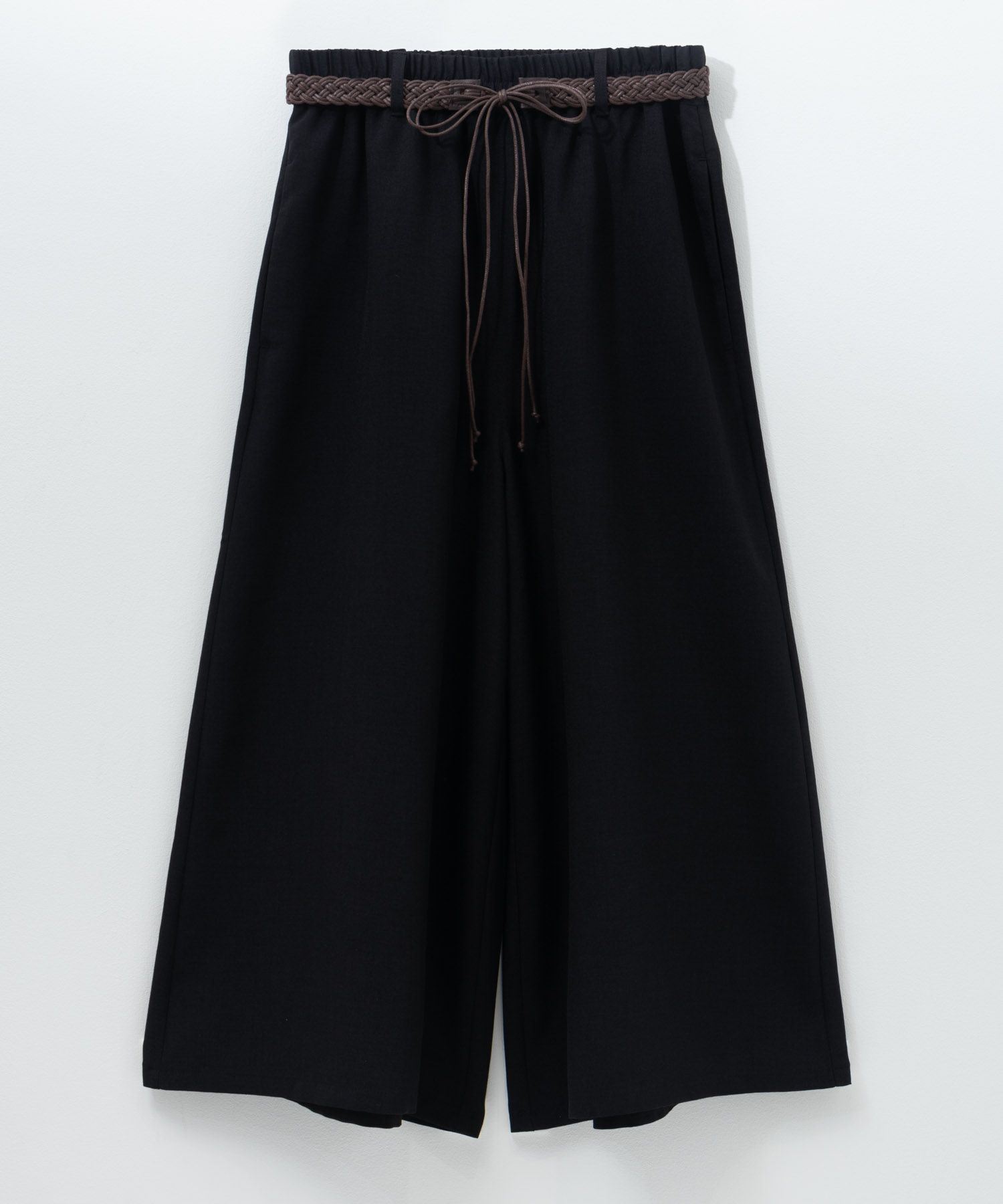 nAvy ベルト付きワイドクロップドパンツ レディース