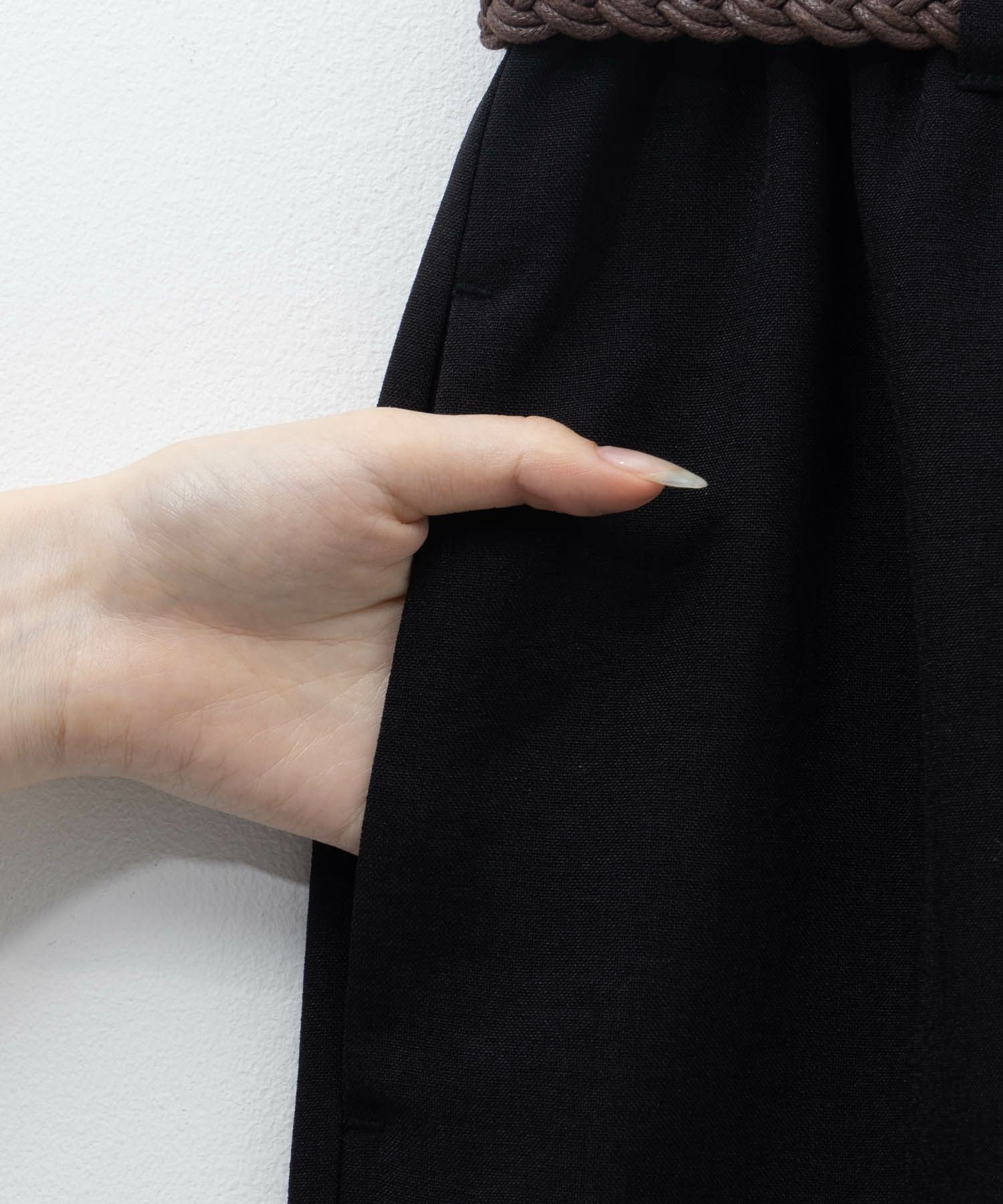 nAvy ベルト付きワイドクロップドパンツ レディース