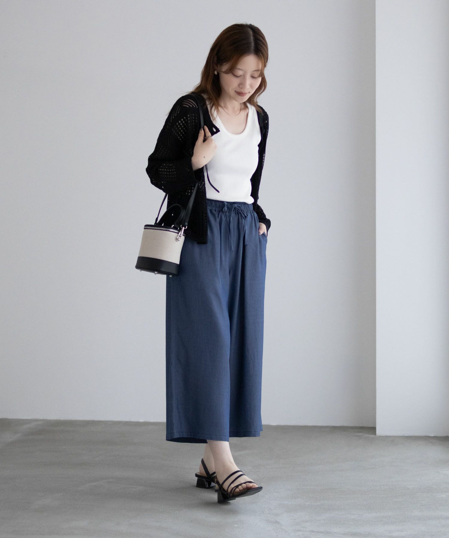 nAvy イージークロップドパンツ レディース