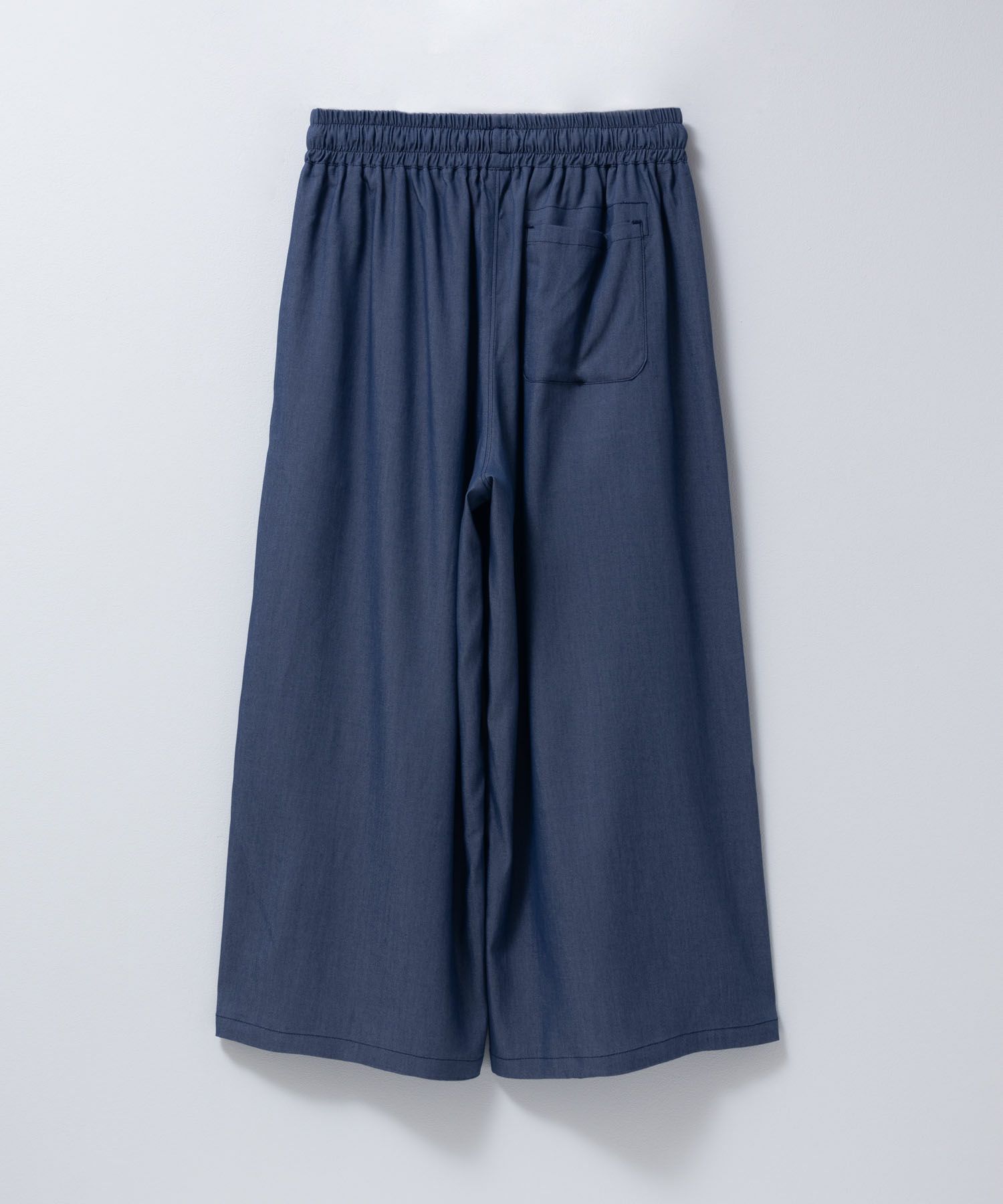 nAvy イージークロップドパンツ レディース