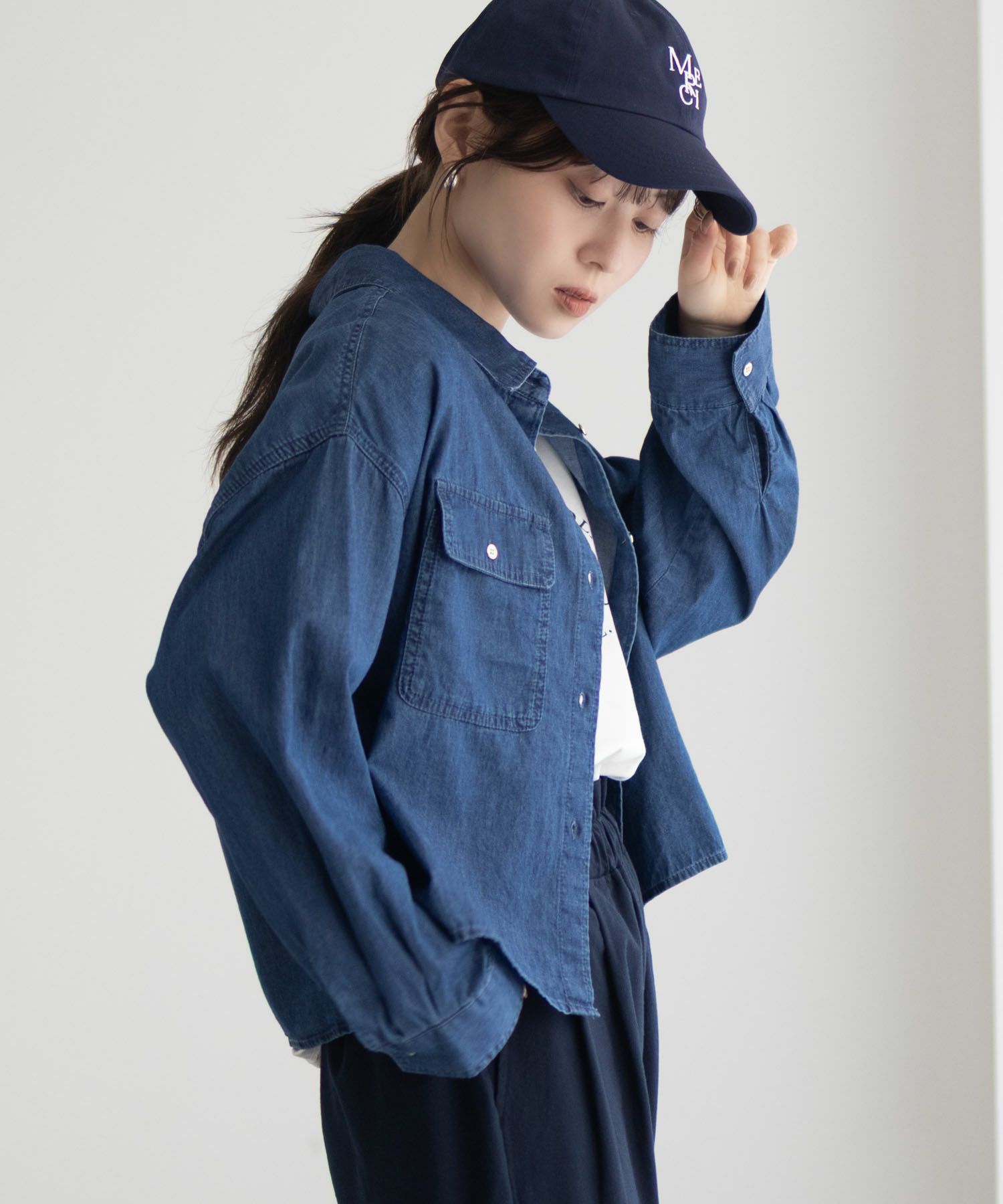 Idnes デニムコンパクトシャツ レディース商品画像-13