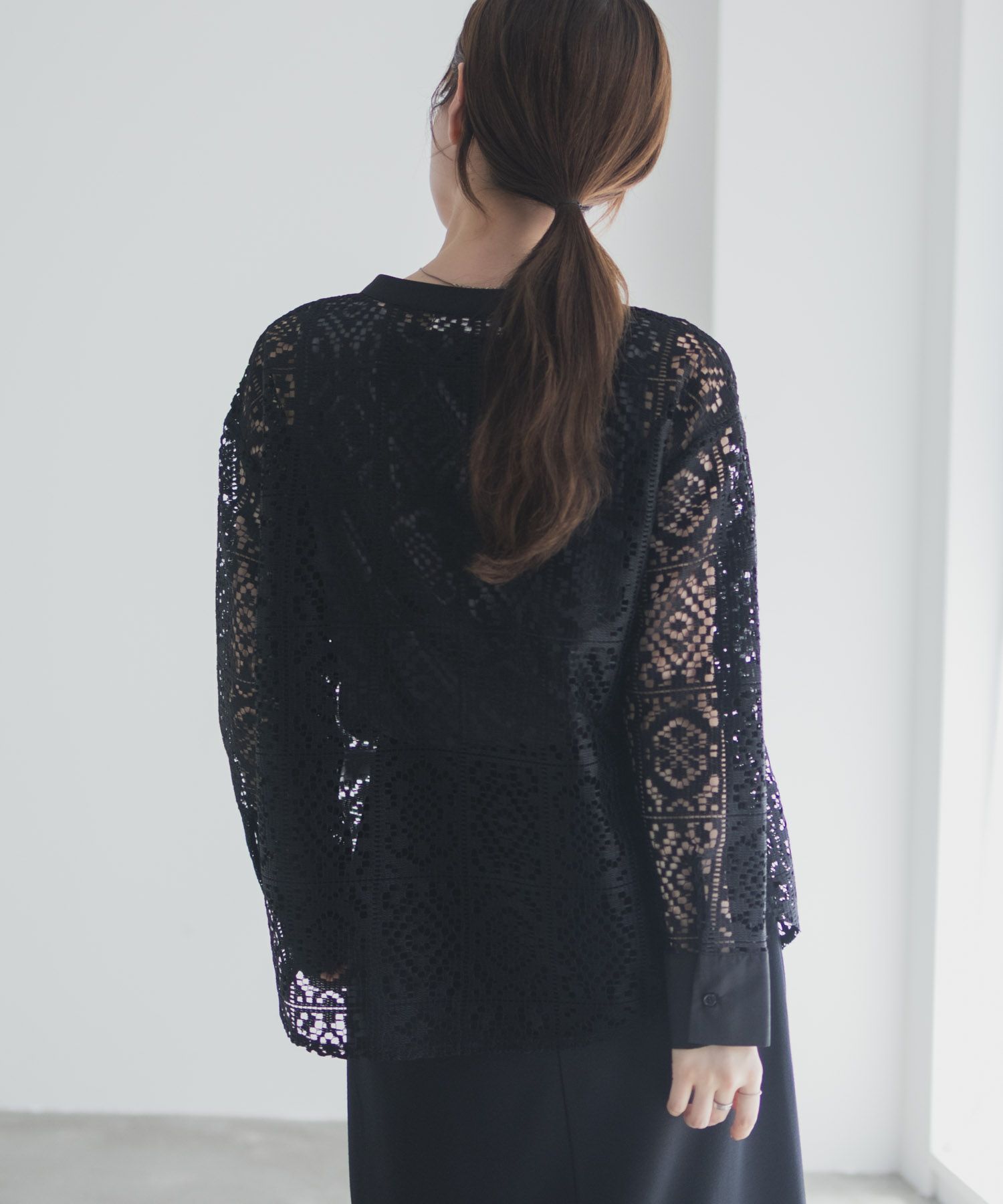 Idnes クロシェライクレース羽織ノーカラーシャツ レディース商品画像-16