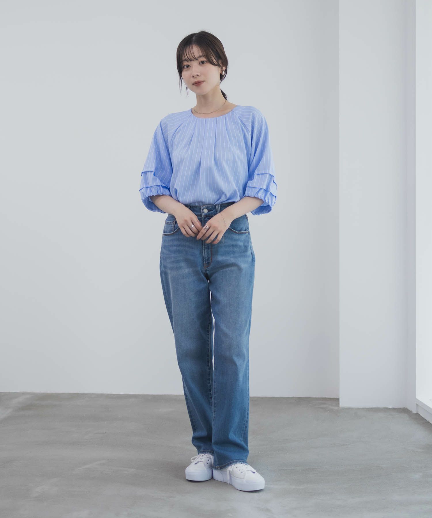 Idnes 袖タックストライプブラウス レディース