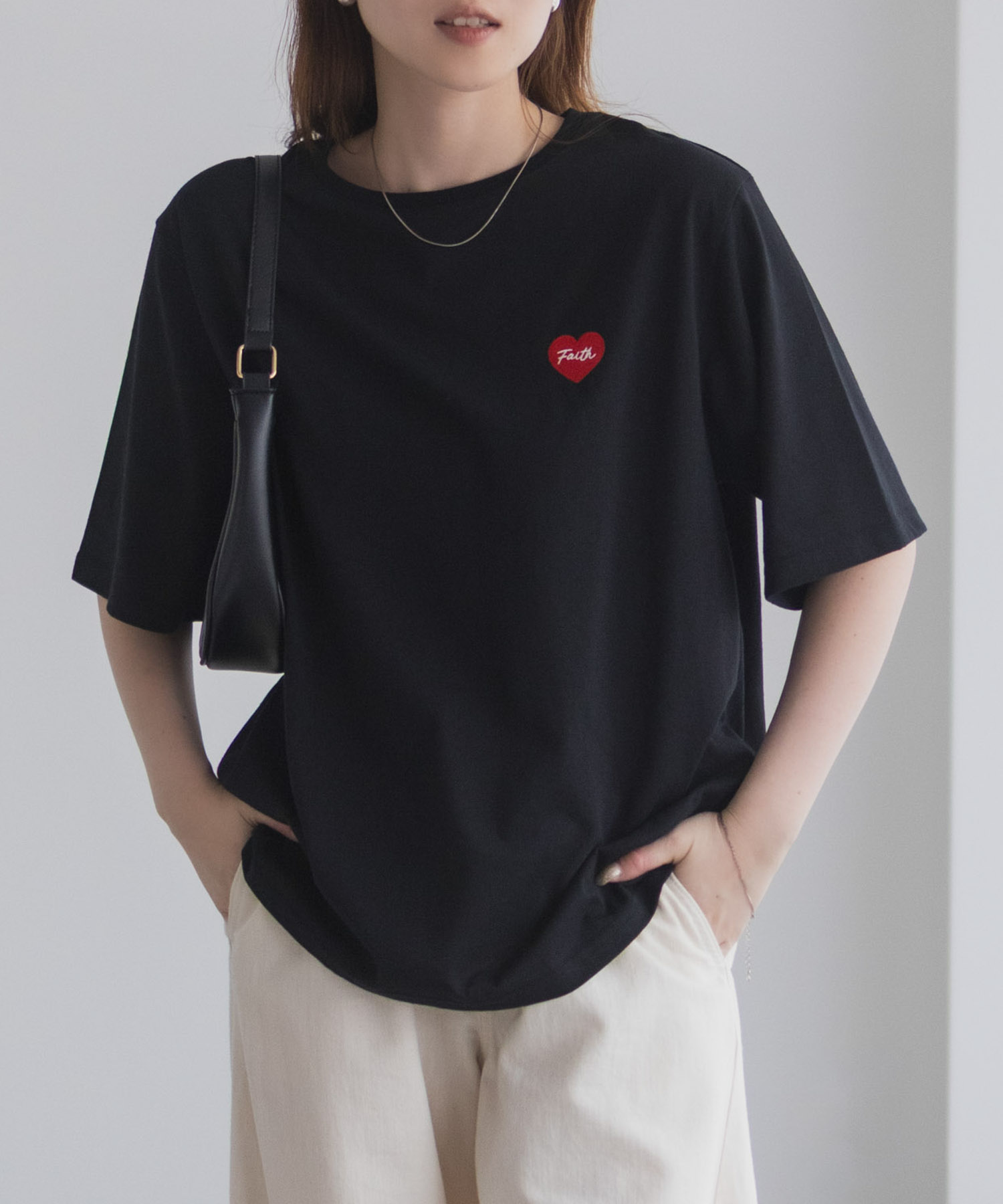 T-GRAPHICS  ハート刺繍Tシャツ レディース メール便 対応商品商品サムネイル-2