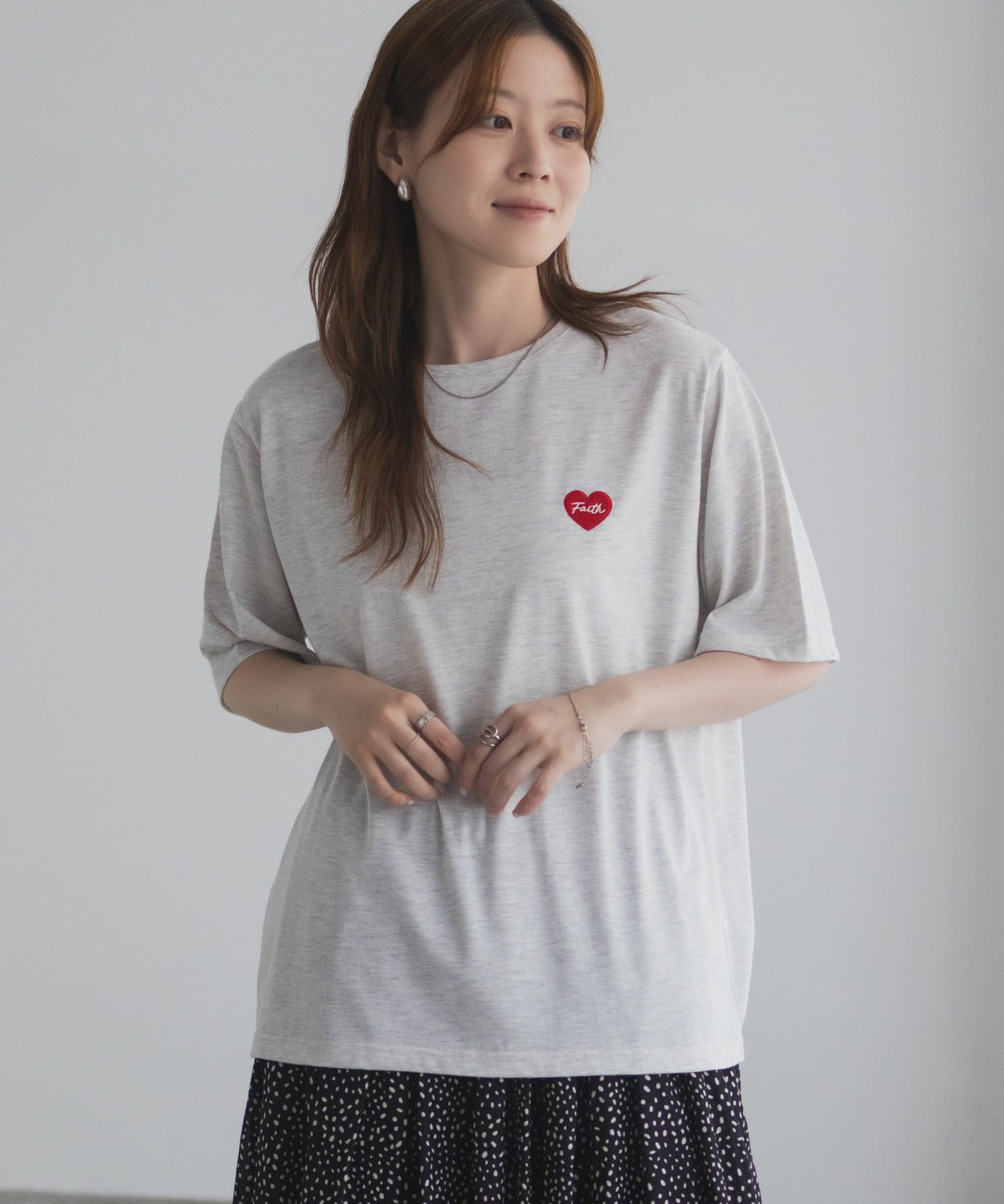 T-GRAPHICS  ハート刺繍Tシャツ レディース メール便 対応商品商品サムネイル-4