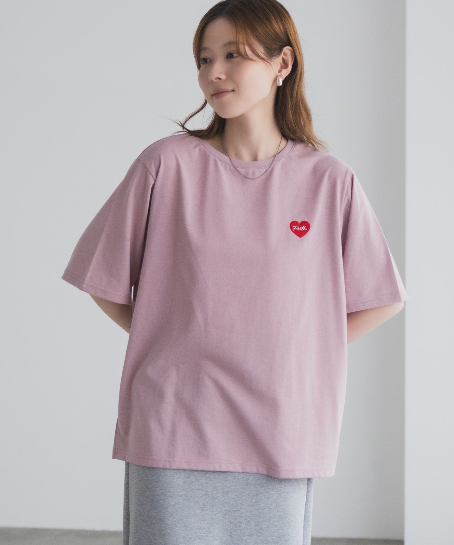 T-GRAPHICS  ハート刺繍Tシャツ レディース メール便 対応商品商品画像-17