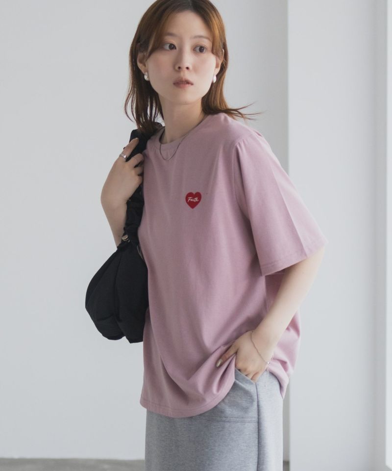 T-GRAPHICS ハート刺繍Tシャツ レディース