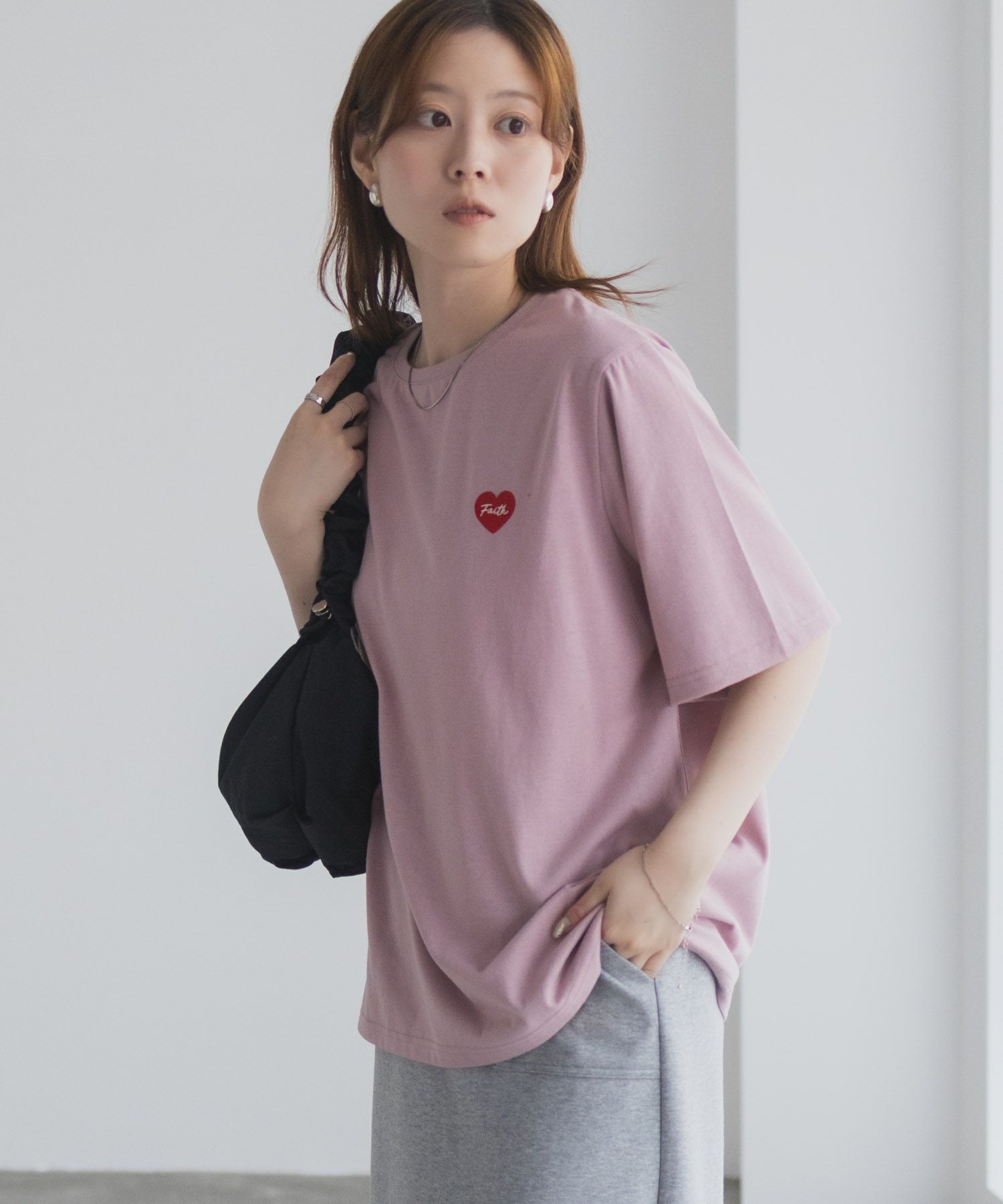 T-GRAPHICS  ハート刺繍Tシャツ レディース メール便 対応商品商品画像-19