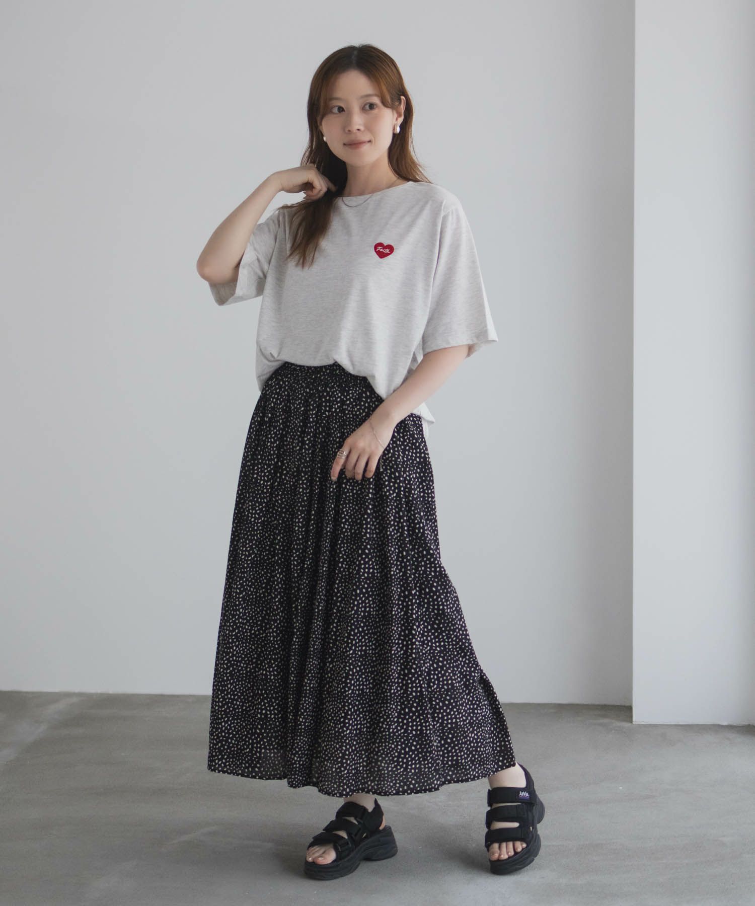 T-GRAPHICS ハート刺繍Tシャツ レディース ネコポス 対応商品