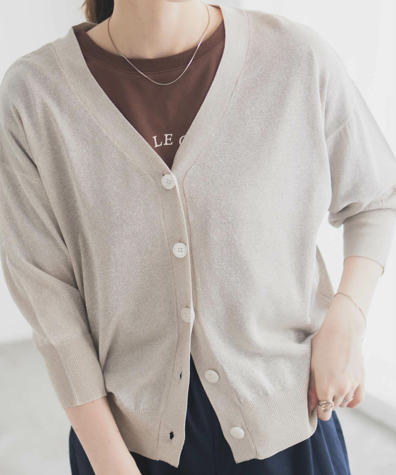 [さらに50%OFF]Idnes ラメVネックカーディガン レディース商品画像-12