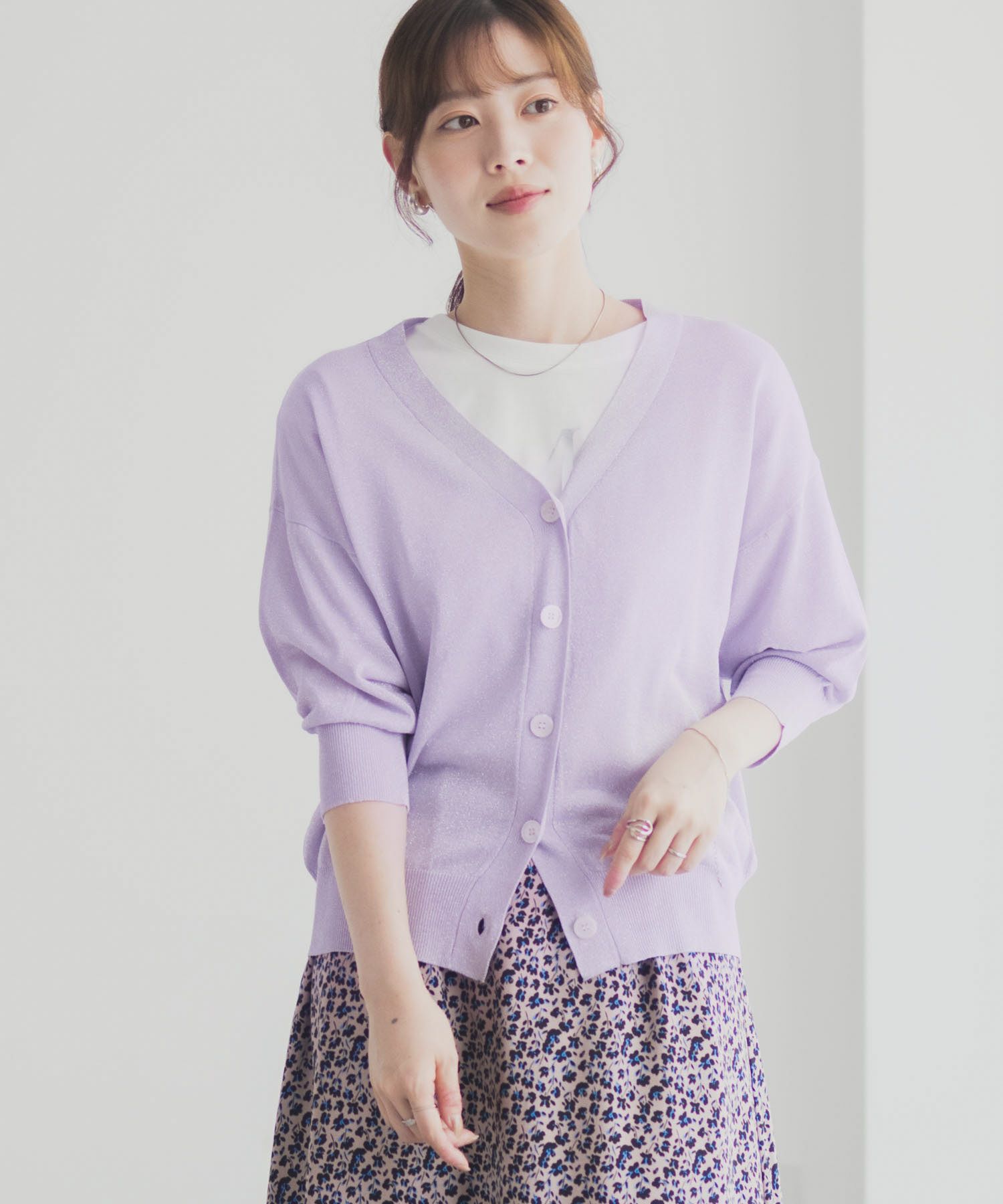 [さらに50%OFF]Idnes ラメVネックカーディガン レディース商品画像-17