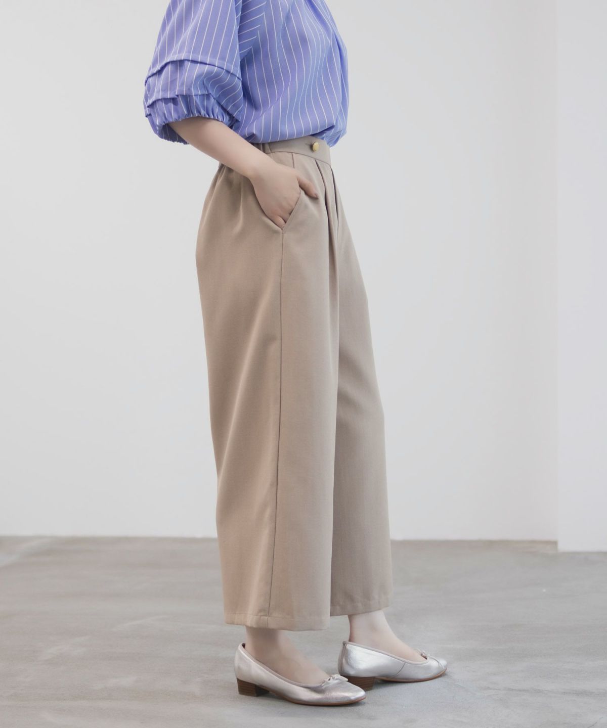 Idnes 釦付きワイドクロップドパンツ レディース