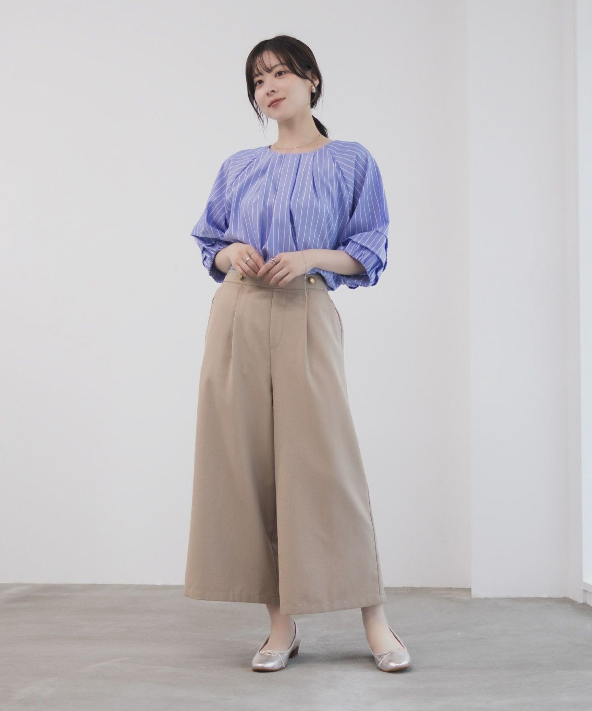 Idnes 釦付きワイドクロップドパンツ レディース